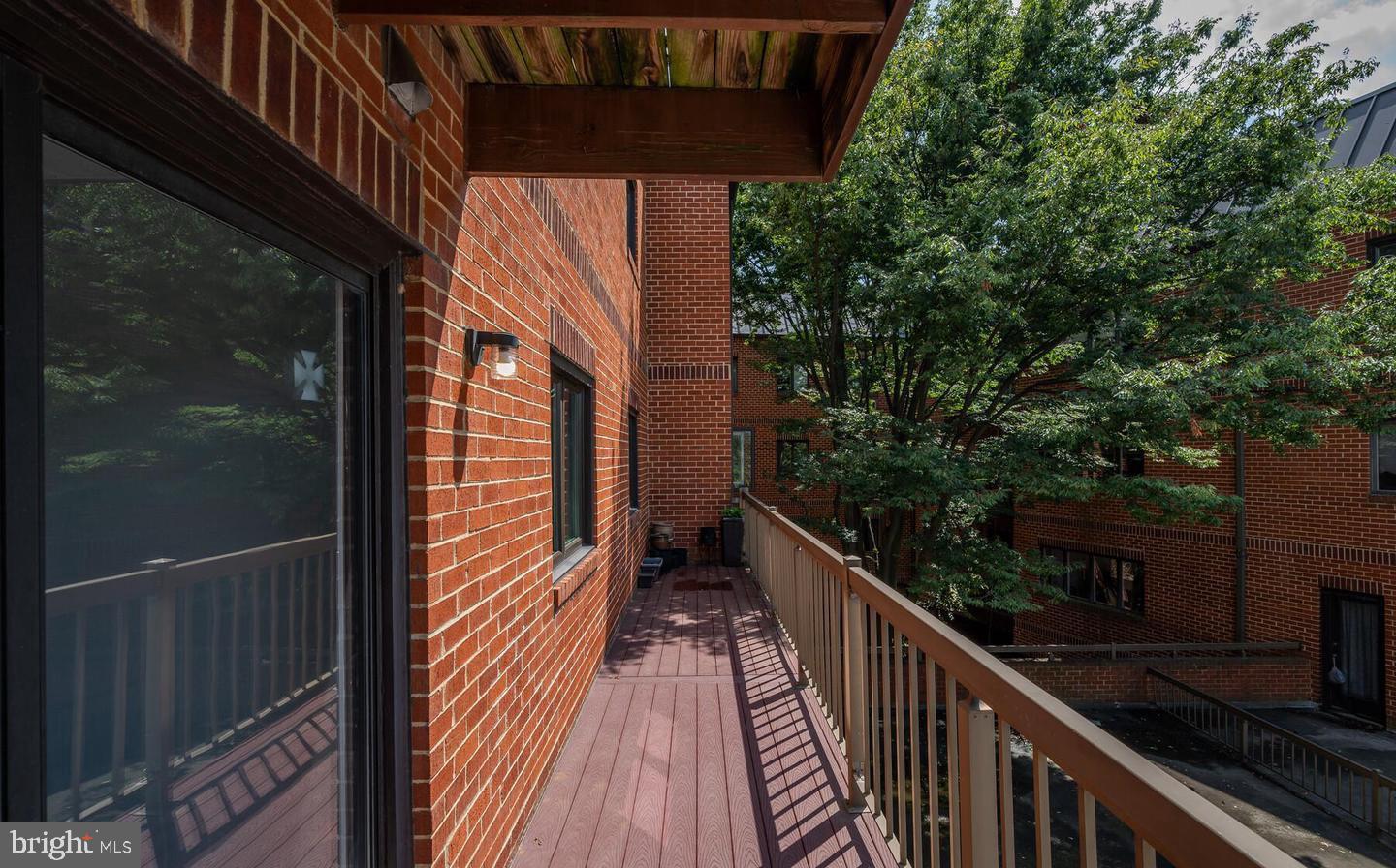 8 RUSSELL AVENUE 311