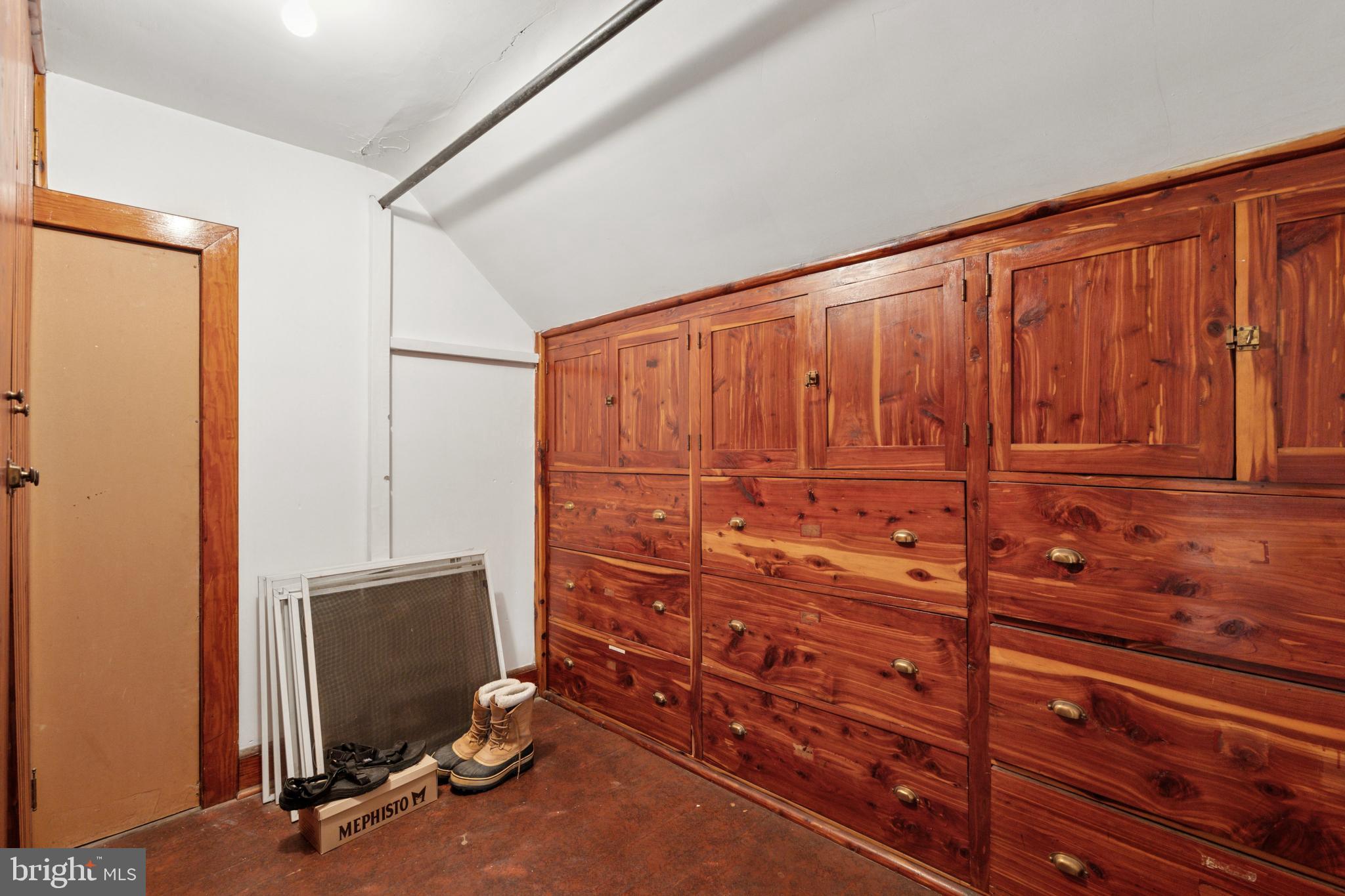 MERION STATION - Residential