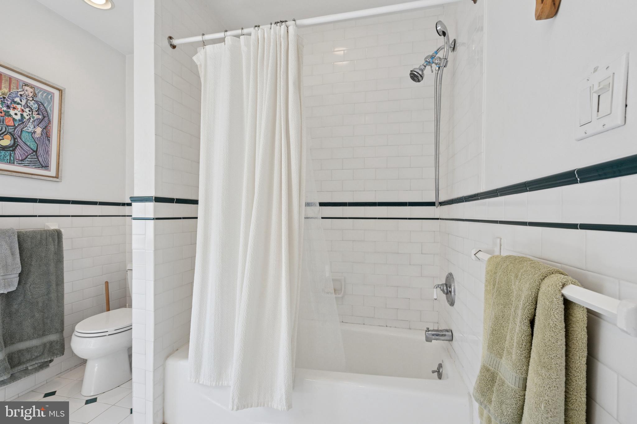 MERION STATION - Residential