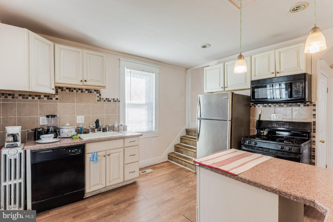 HEBBVILLE - Residential