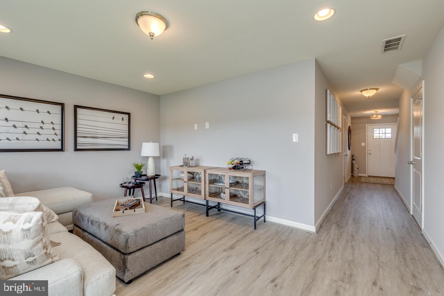 8 RAVELLO COURT