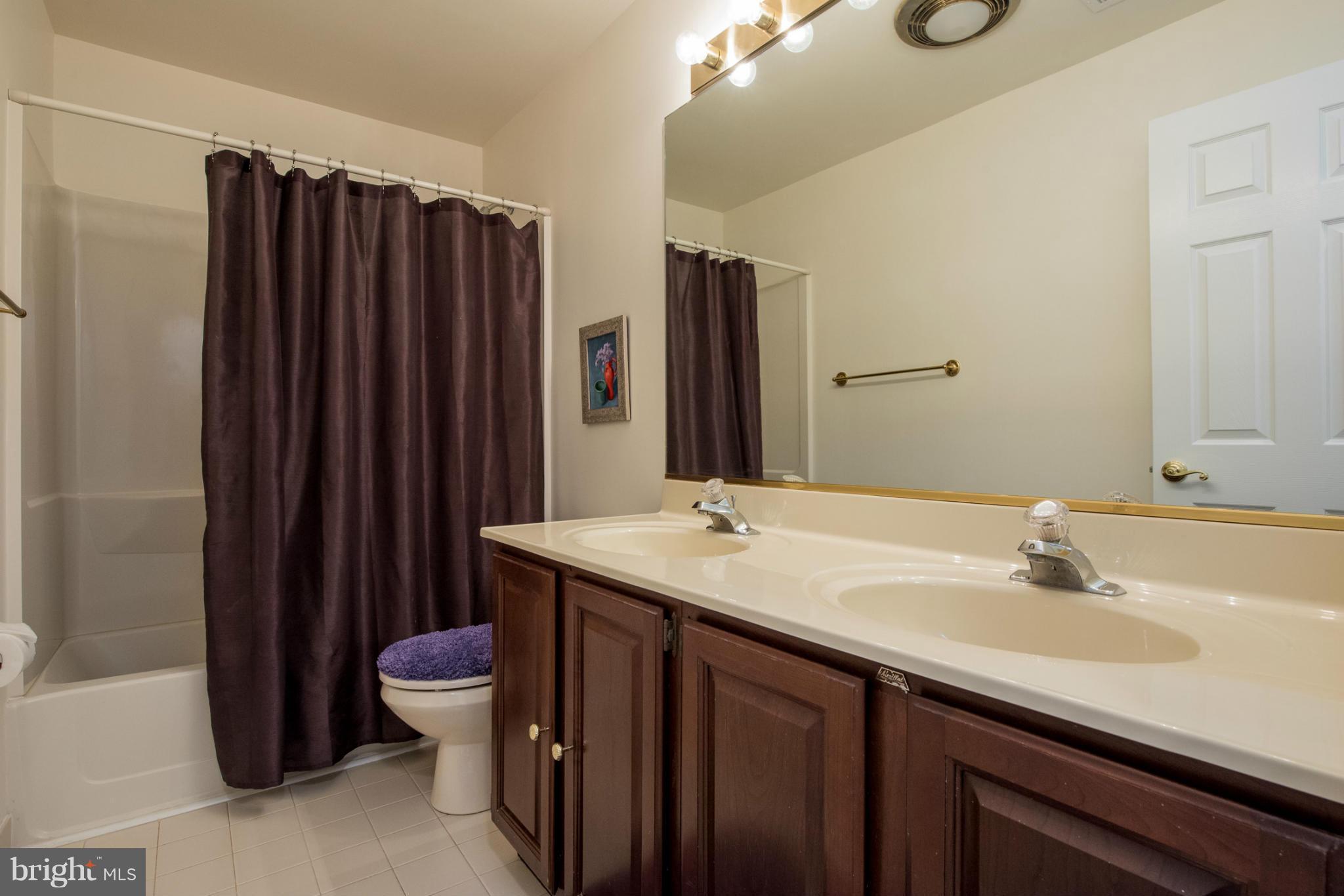 SHADY SIDE - Residential