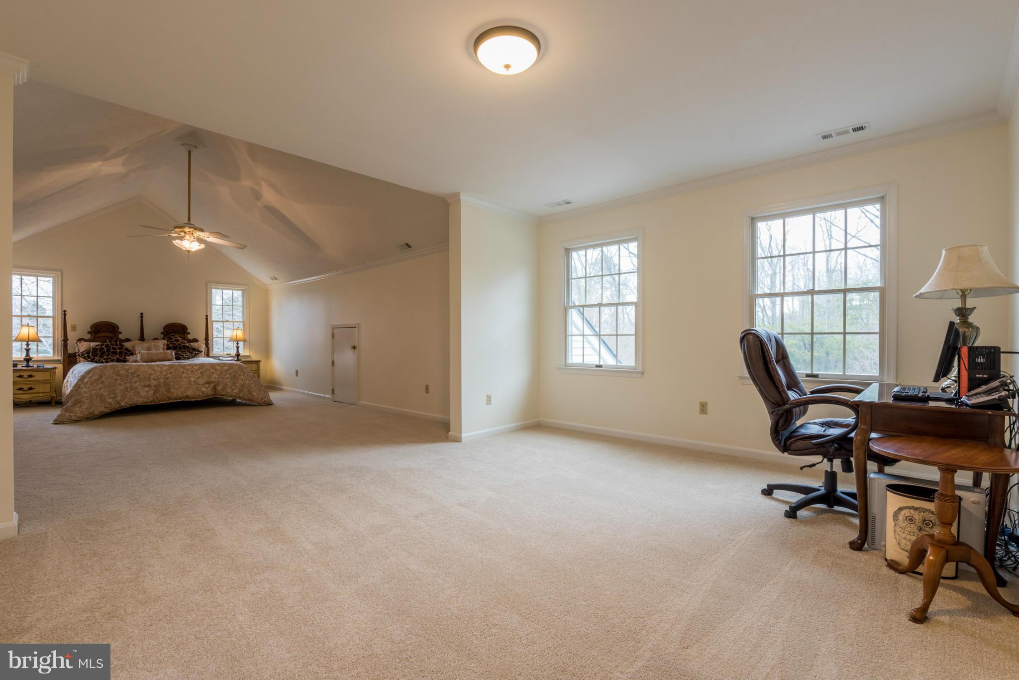 SHADY SIDE - Residential