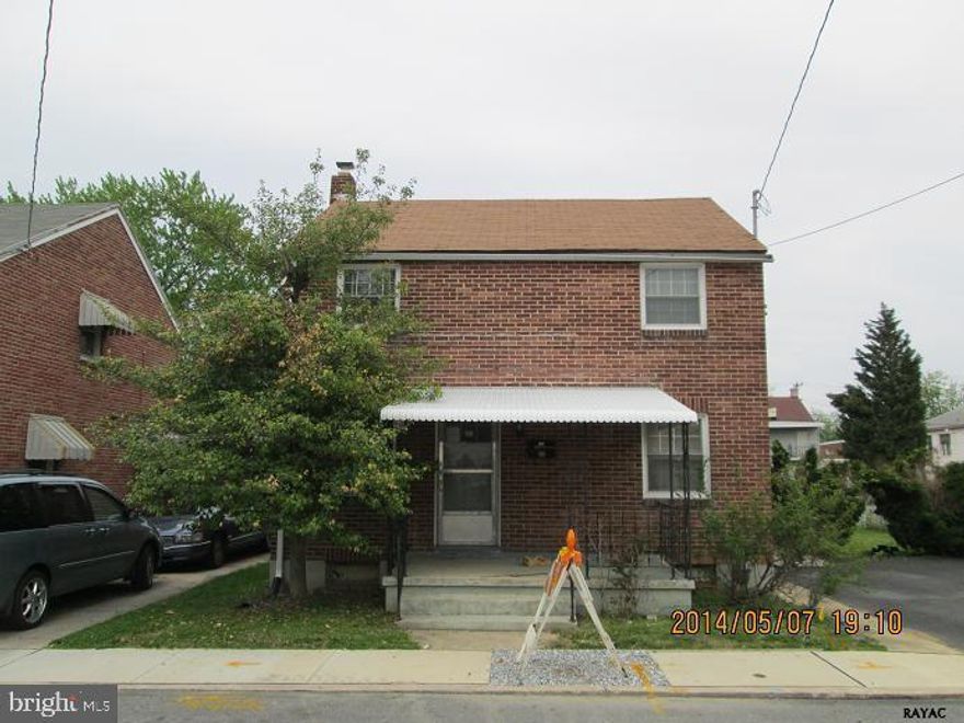 Good investment in York City. Needs work but in good neighborhood.