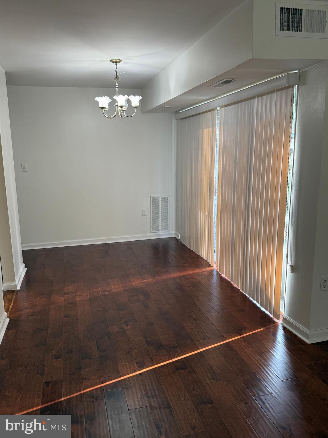 OCCOQUAN RIDGE CONDO - Residential