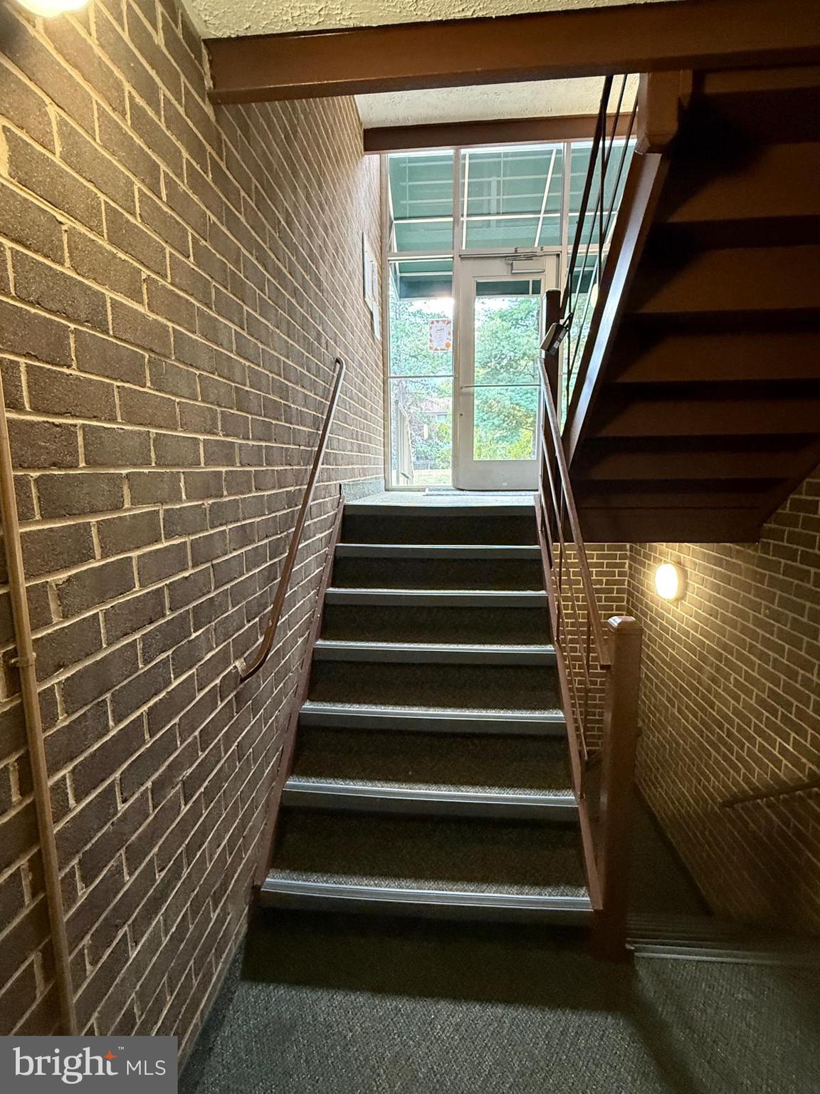 OCCOQUAN RIDGE CONDO - Residential