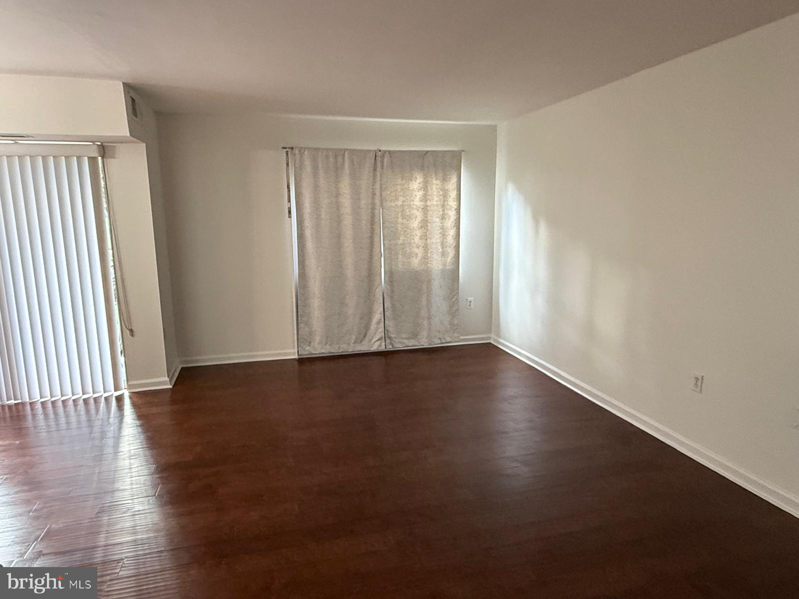 OCCOQUAN RIDGE CONDO - Residential