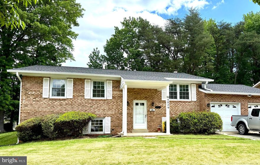 Welcome to this beautifully updated split foyer home in the heart of Springdale. Built in 1970, this charming residence blends classic design with modern comfort. Step inside to find fresh interior paint throughout and tastefully updated bathrooms that offer a clean, contemporary feel. The updated kitchen features brand-new appliances, perfect for everyday living and entertaining alike.
Enjoy peace of mind with a new HVAC and a professionally installed French drain system, adding both comfort and durability to the home. There are new doors throughout the interior. The oversized garage with new openers, provides ample space for vehicles, storage, or even a workshop. With spacious living areas upstairs and down, this home offers flexibility for a variety of lifestyles.
Don't miss this move-in-ready gem that combines thoughtful updates with timeless appeal—schedule your showing today!