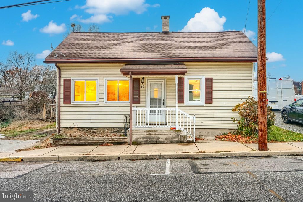 Photo of 49 Church Street, SEVEN VALLEYS, PA 17360 (MLS # PAYK2094196)