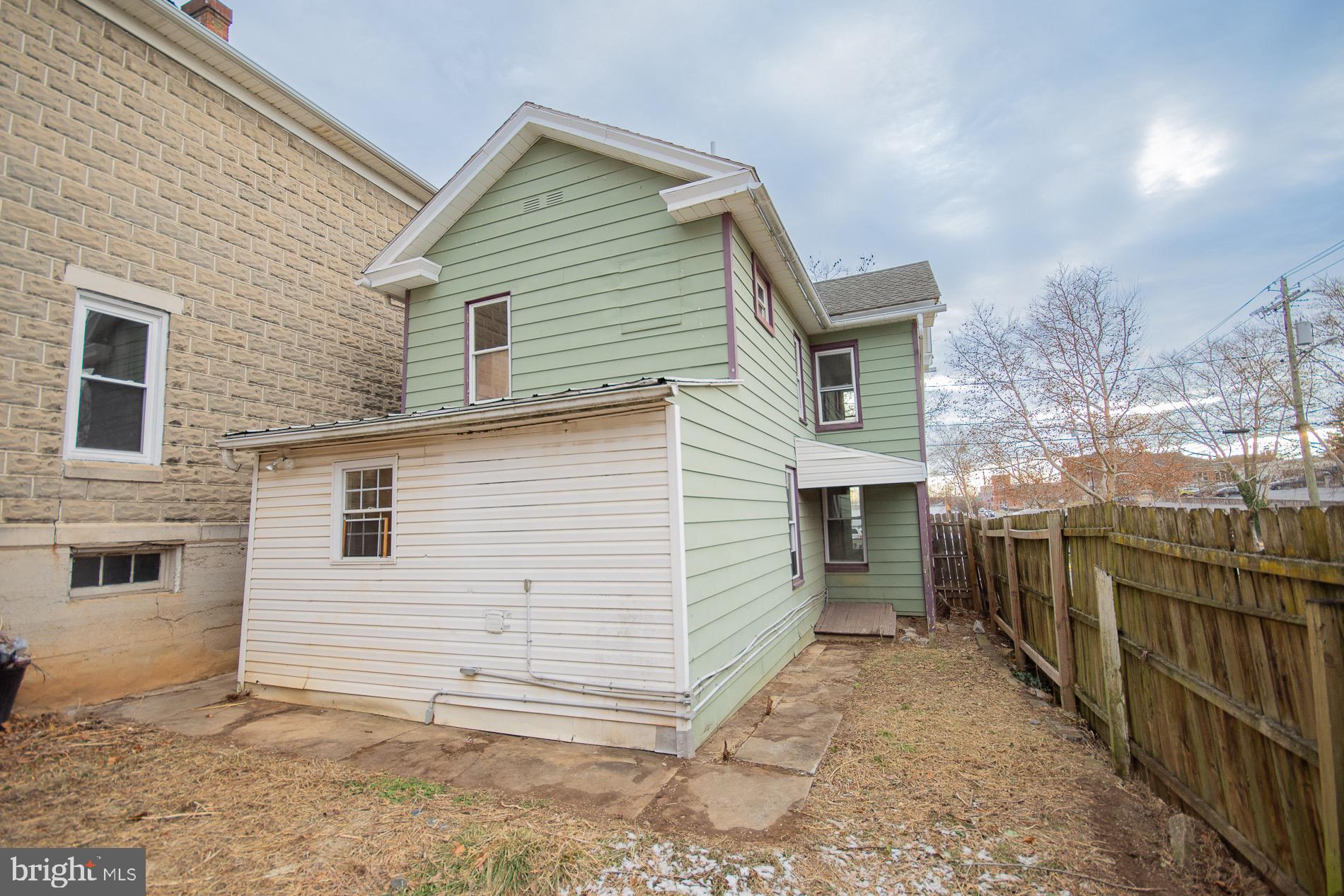 CITY OF MARTINSBURG - Residential Lease