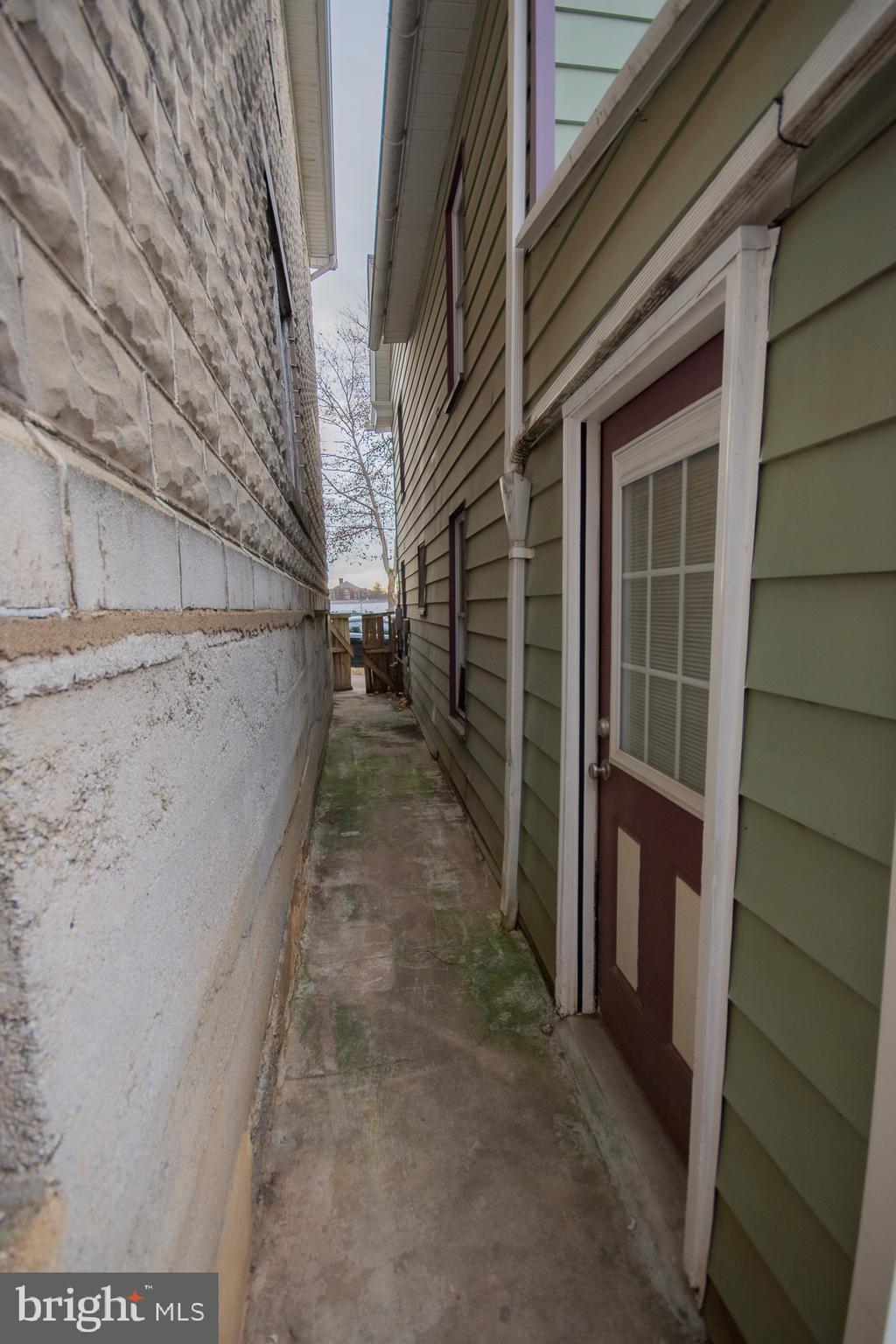 CITY OF MARTINSBURG - Residential Lease