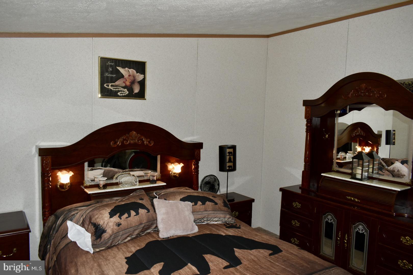 EAGLE VIEW MOBILE HOME PK - Residential