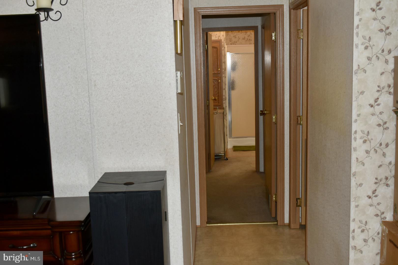 EAGLE VIEW MOBILE HOME PK - Residential