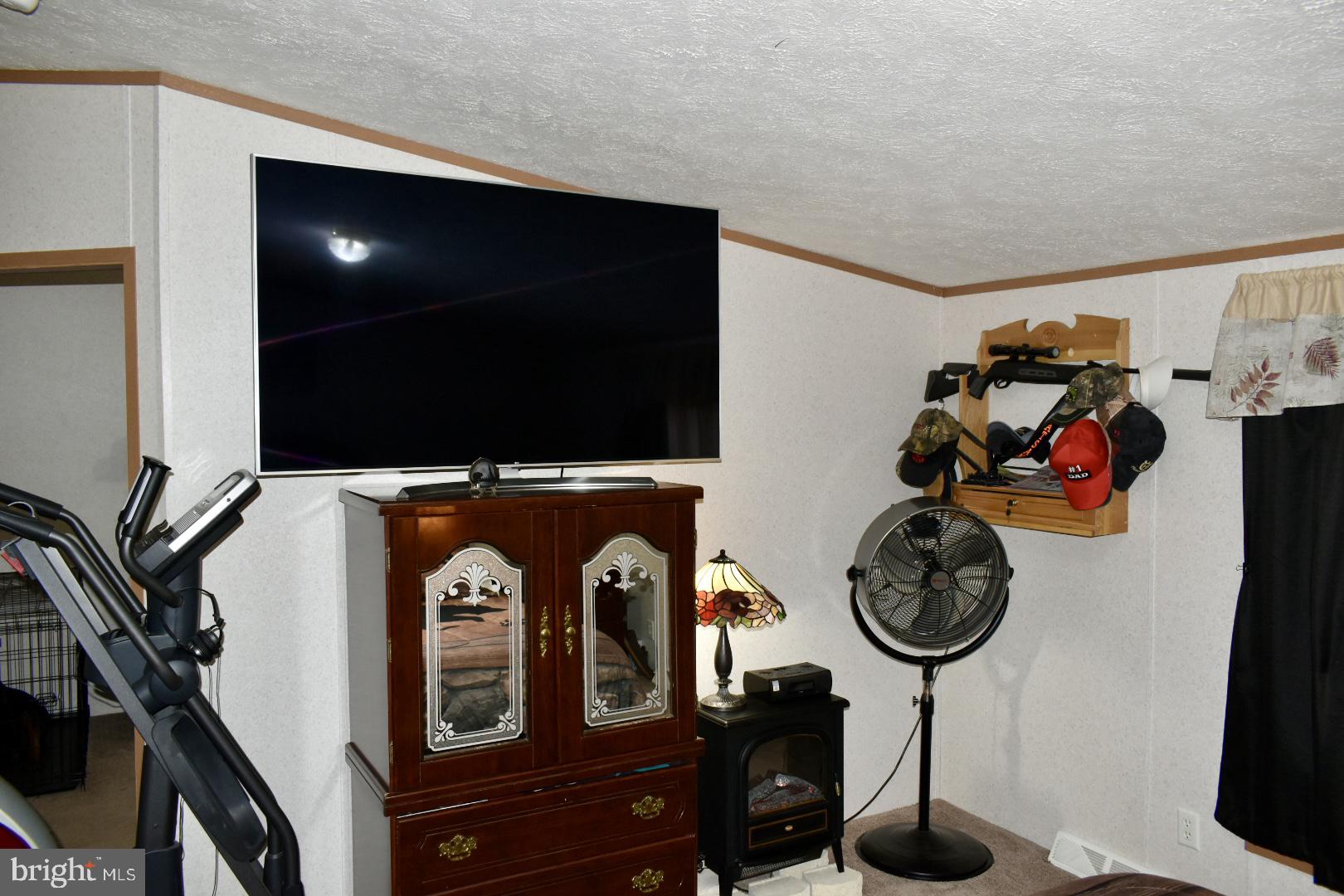 EAGLE VIEW MOBILE HOME PK - Residential