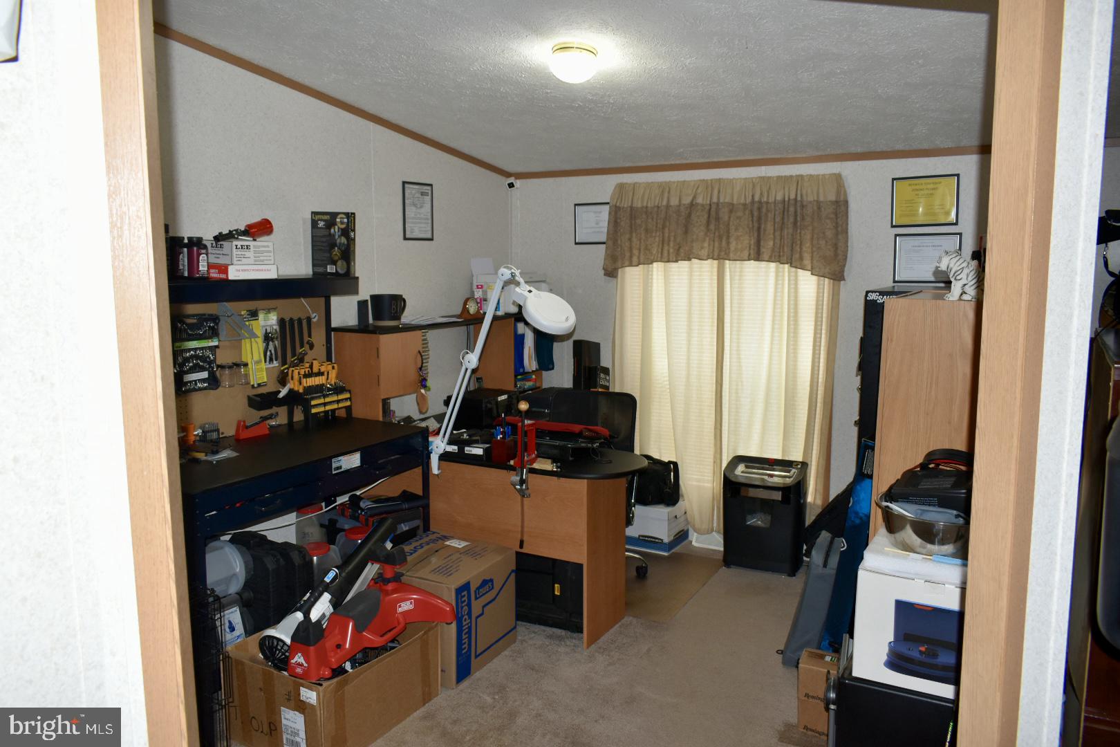 EAGLE VIEW MOBILE HOME PK - Residential