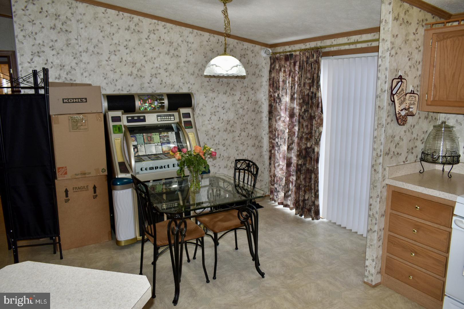 EAGLE VIEW MOBILE HOME PK - Residential