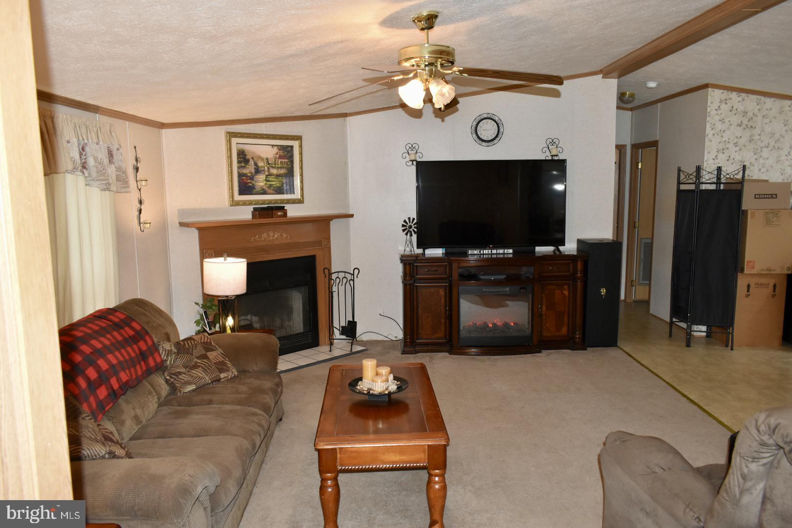 EAGLE VIEW MOBILE HOME PK - Residential