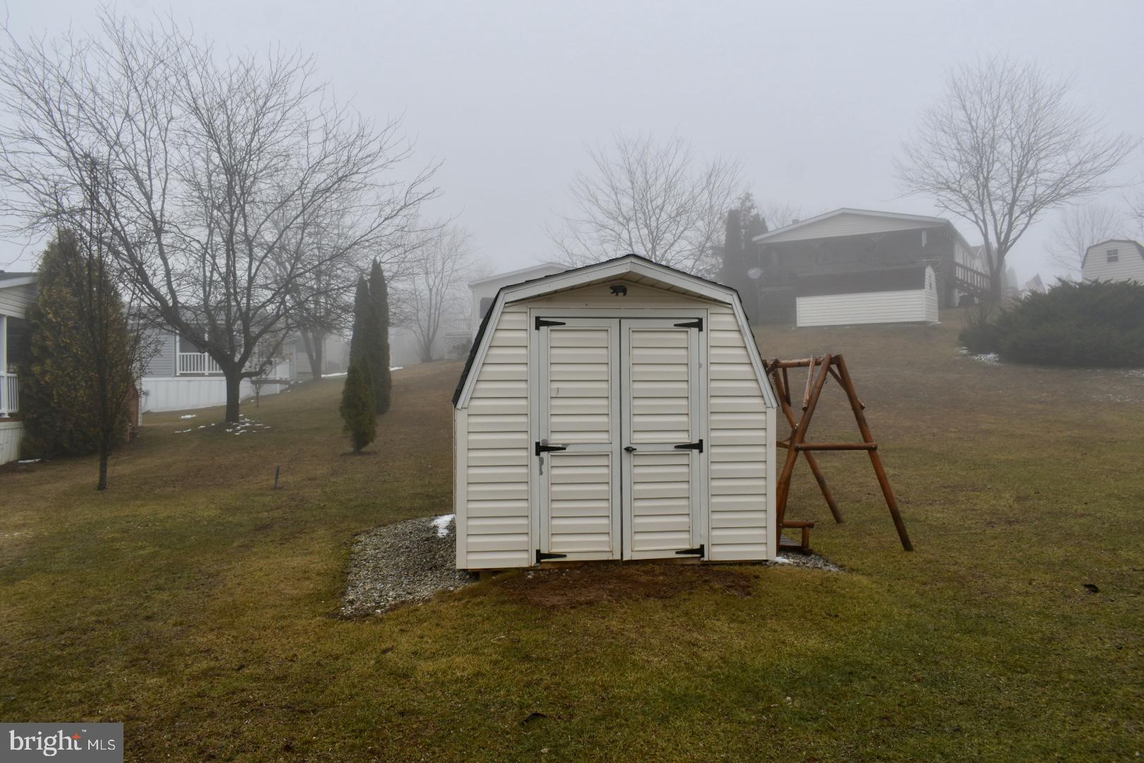 EAGLE VIEW MOBILE HOME PK - Residential