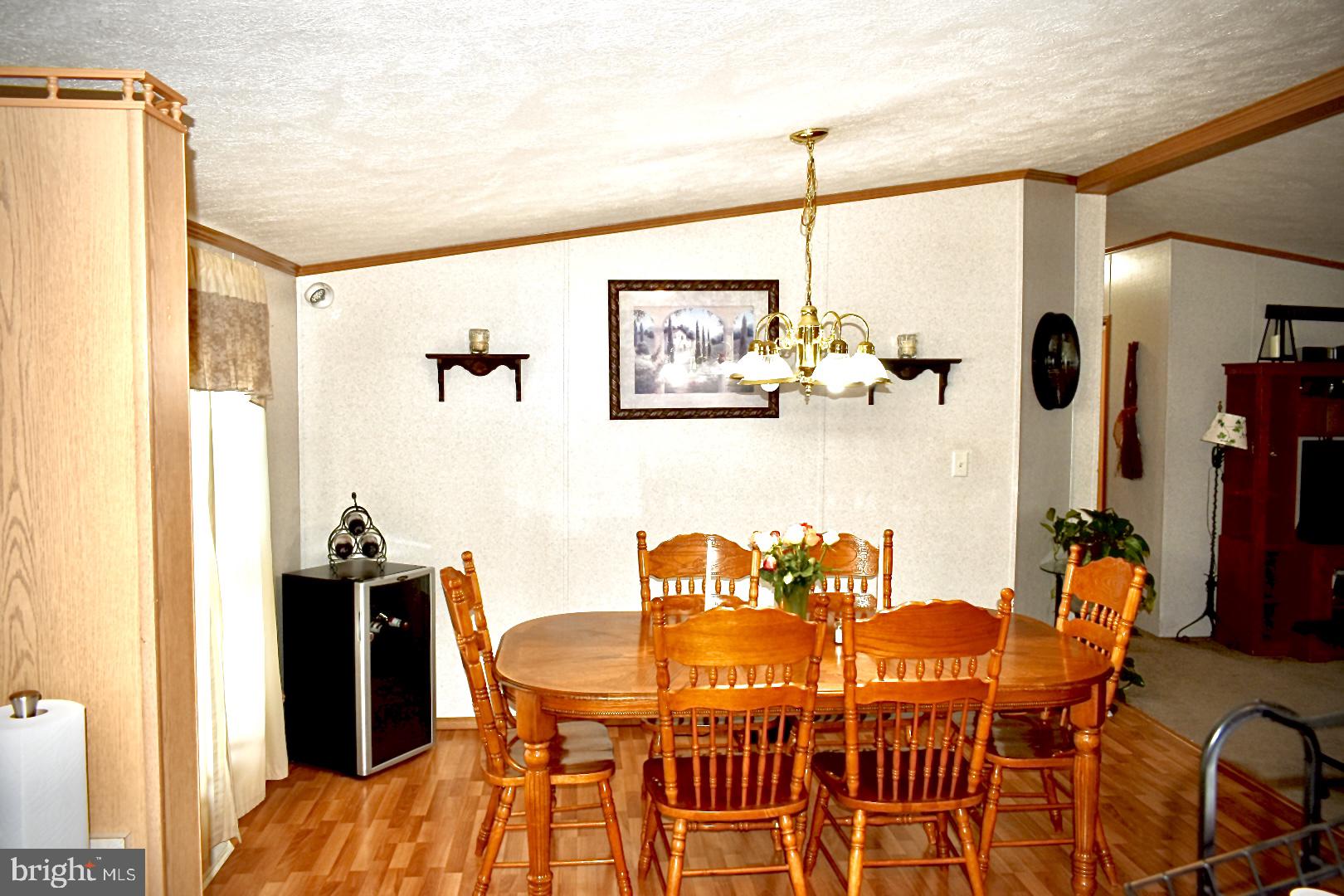 EAGLE VIEW MOBILE HOME PK - Residential