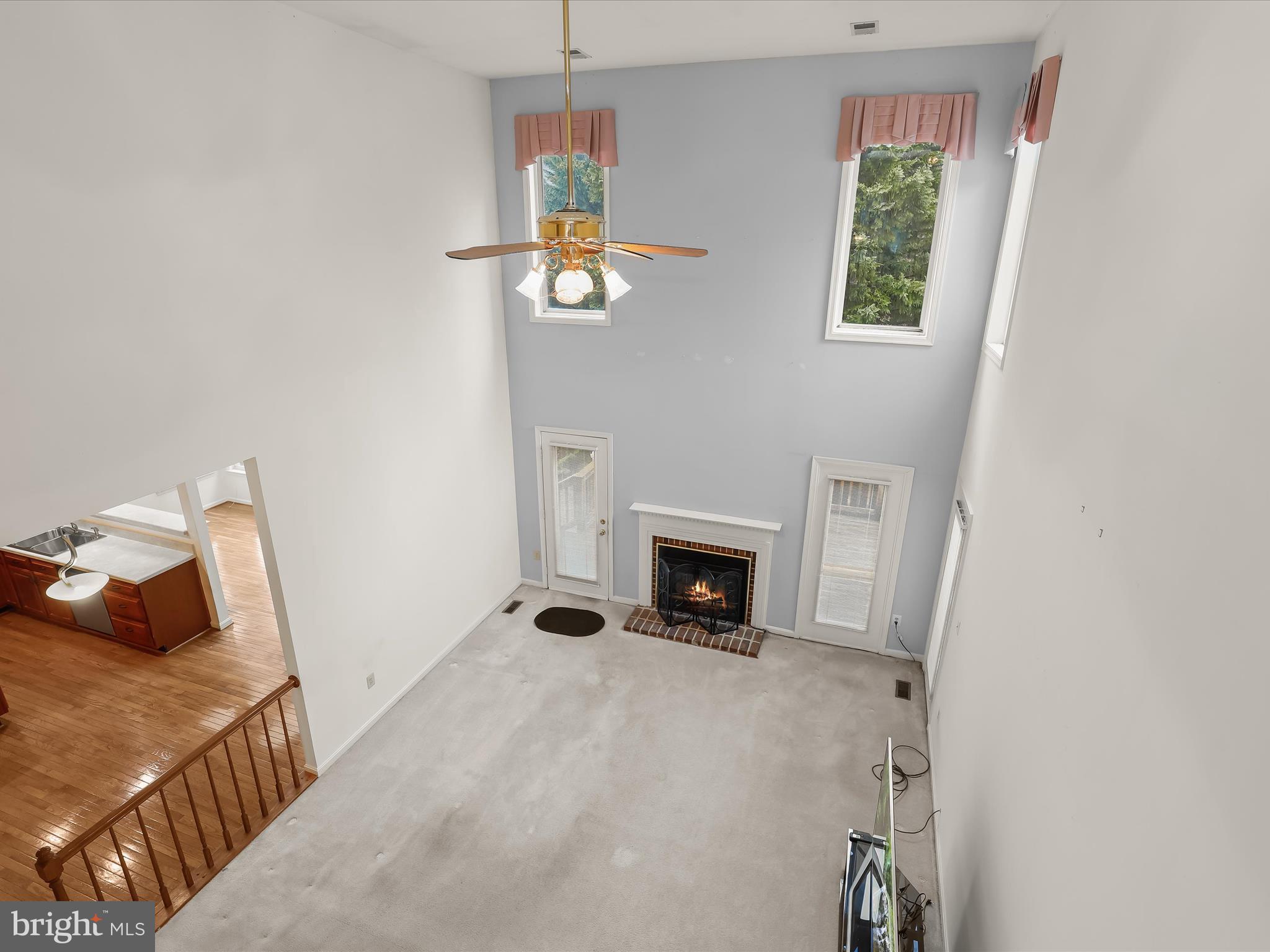 NORTHRIDGE - Residential