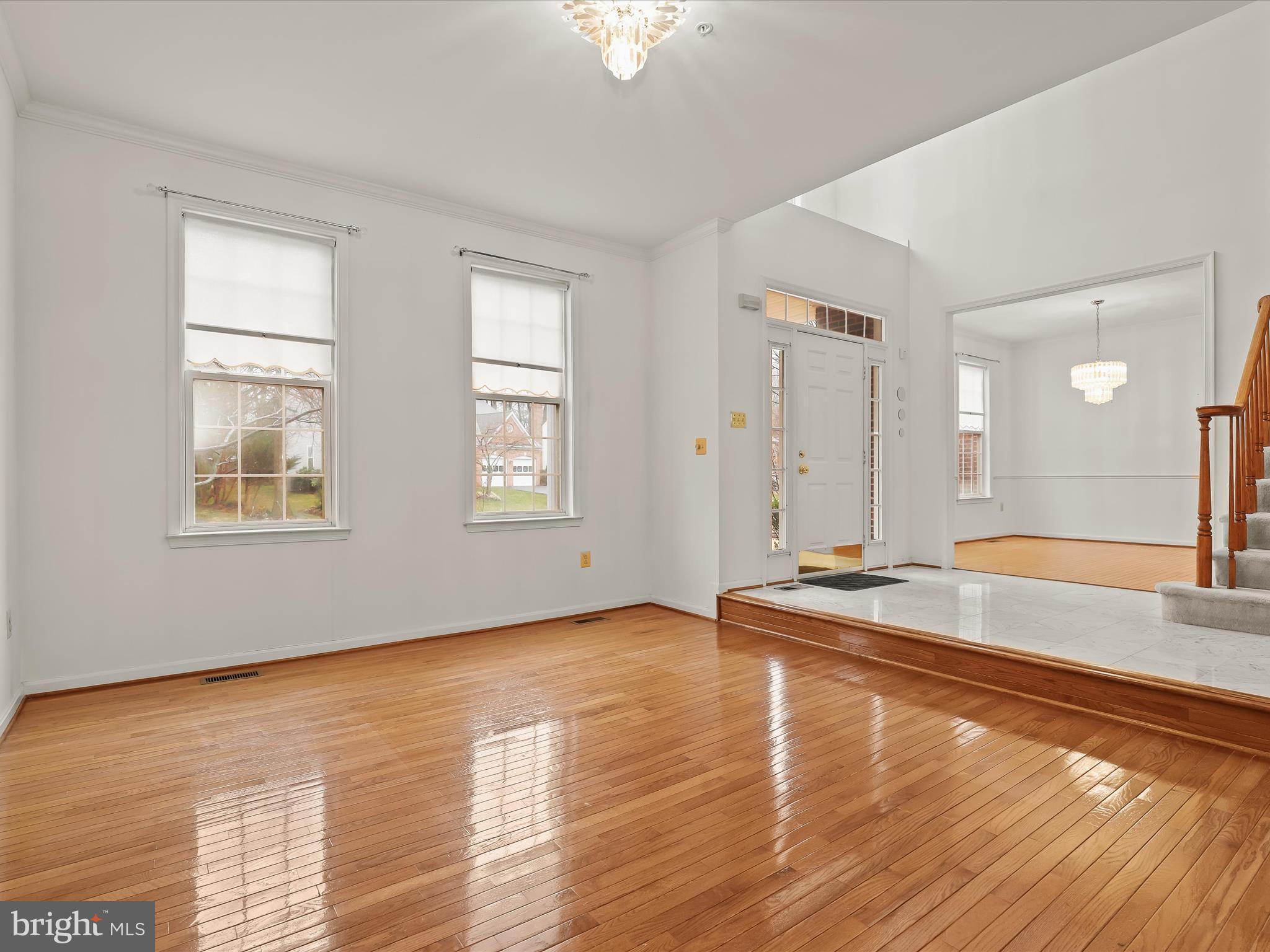 NORTHRIDGE - Residential