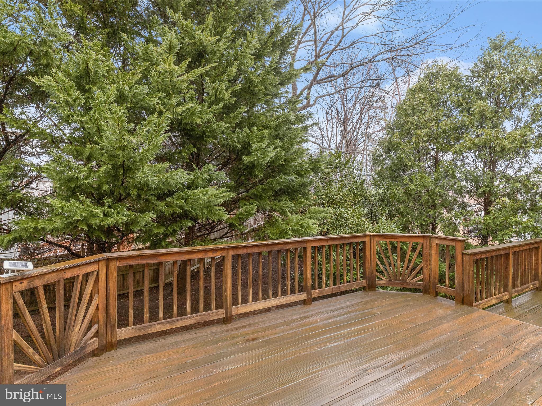 NORTHRIDGE - Residential