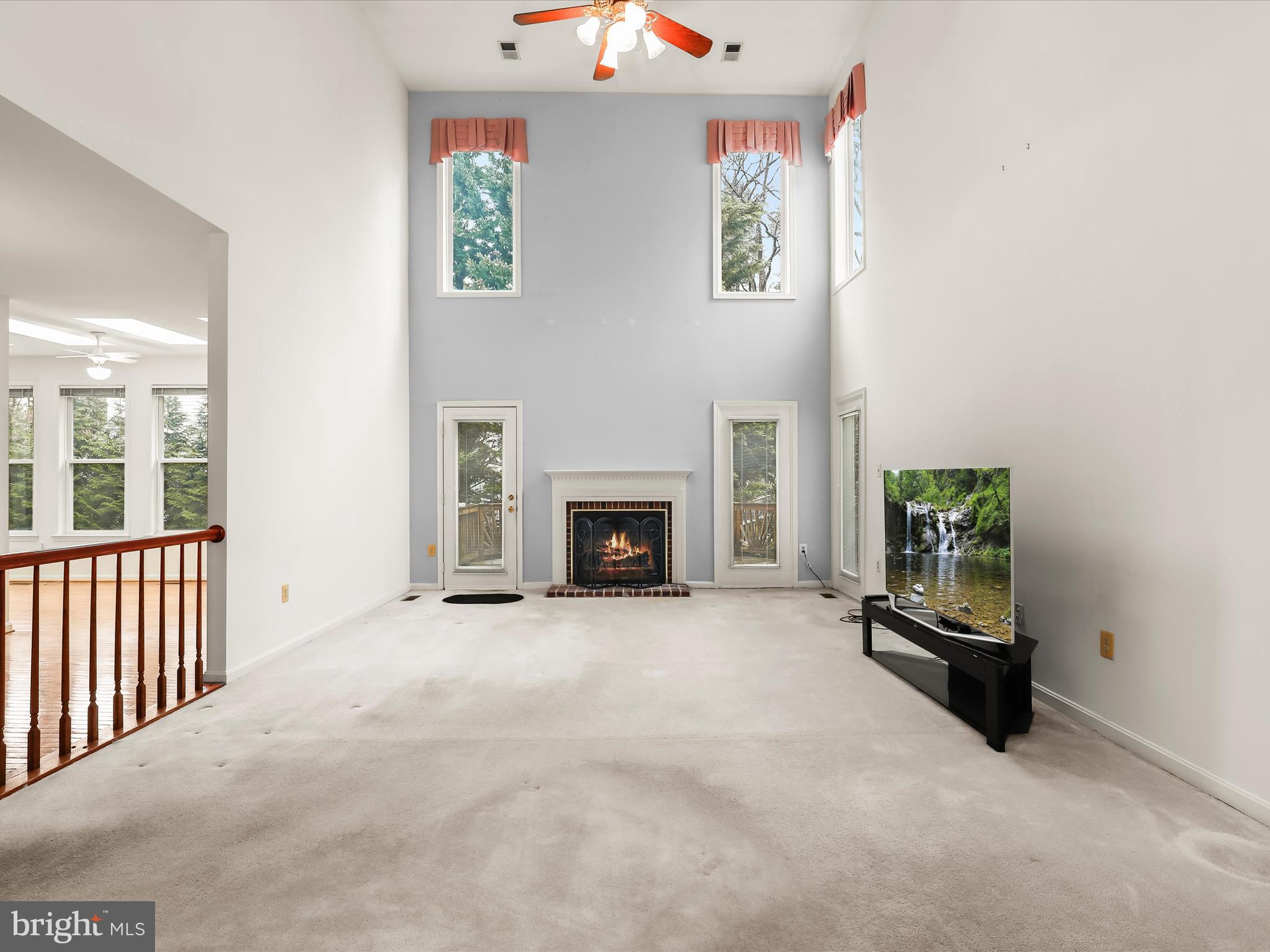 NORTHRIDGE - Residential