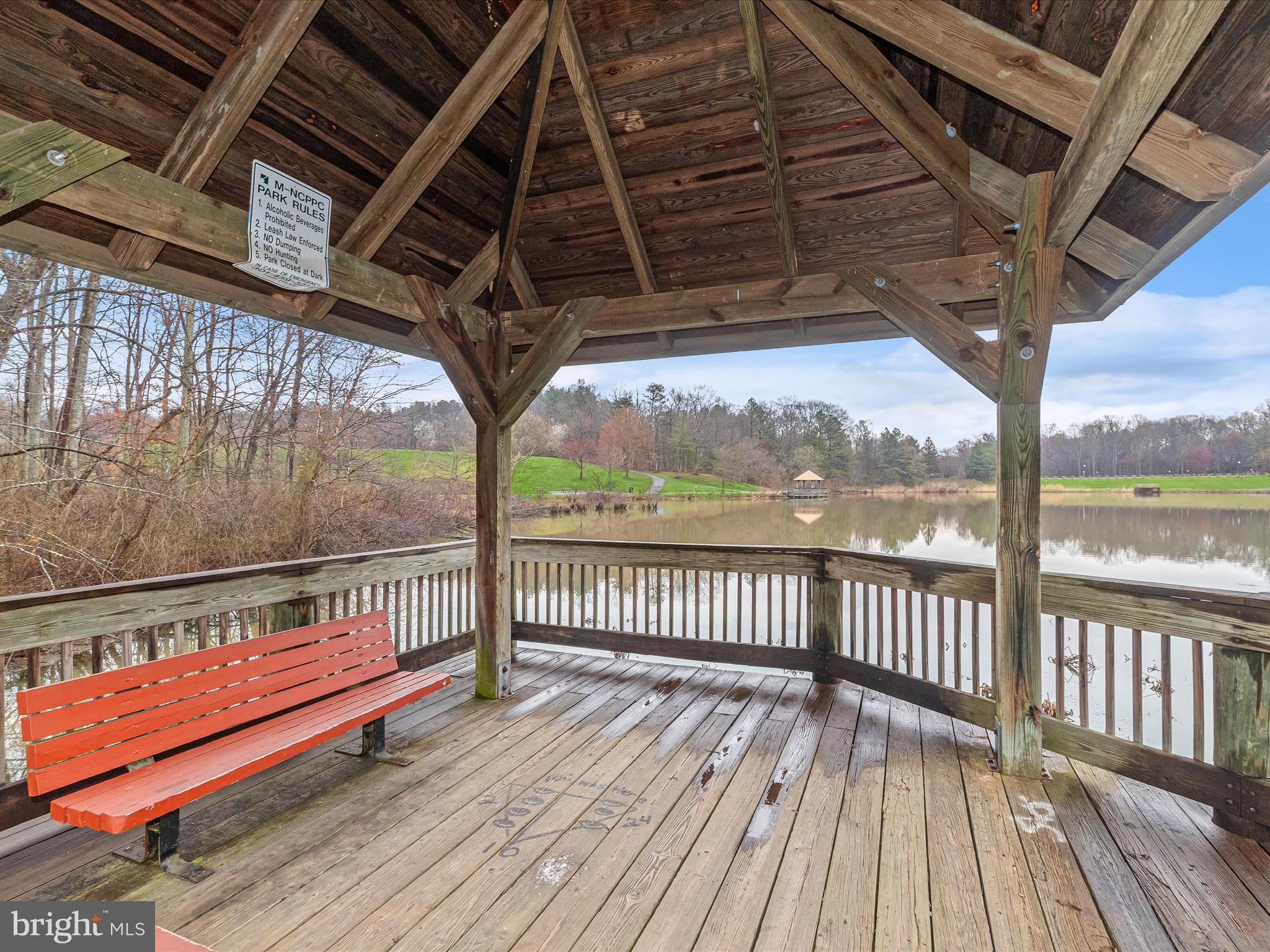 NORTHRIDGE - Residential