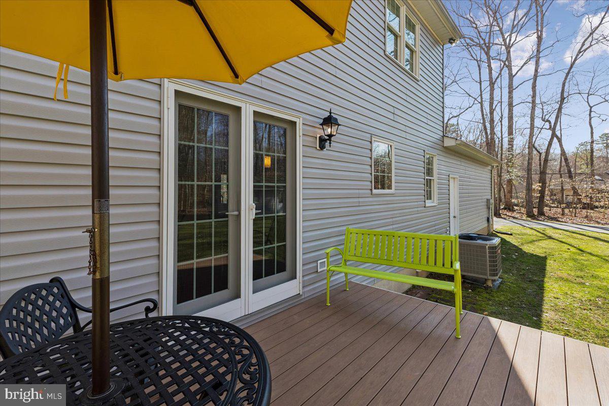 QUEEN ANNE WOODS - Residential