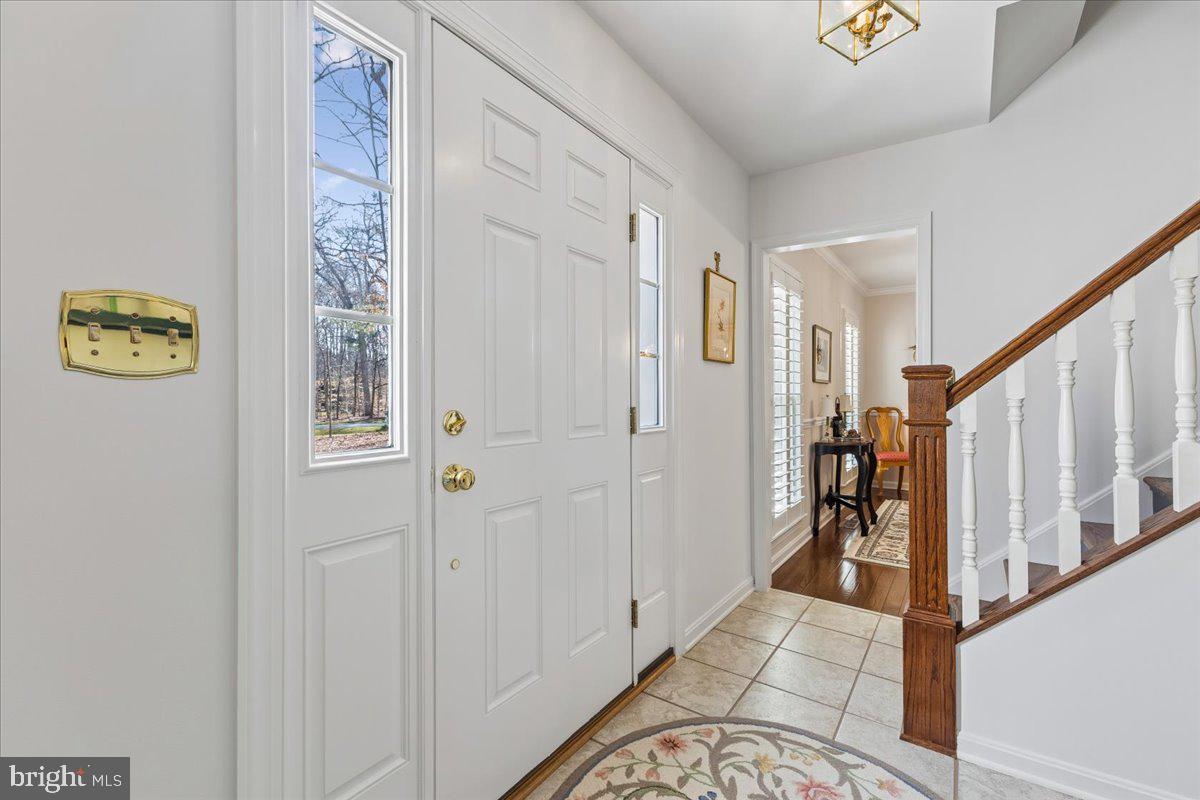 QUEEN ANNE WOODS - Residential