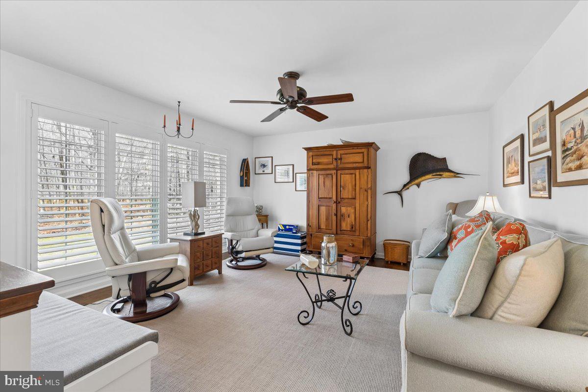 QUEEN ANNE WOODS - Residential