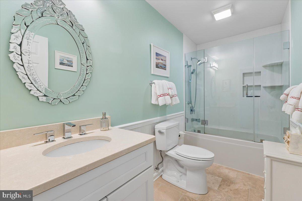 QUEEN ANNE WOODS - Residential