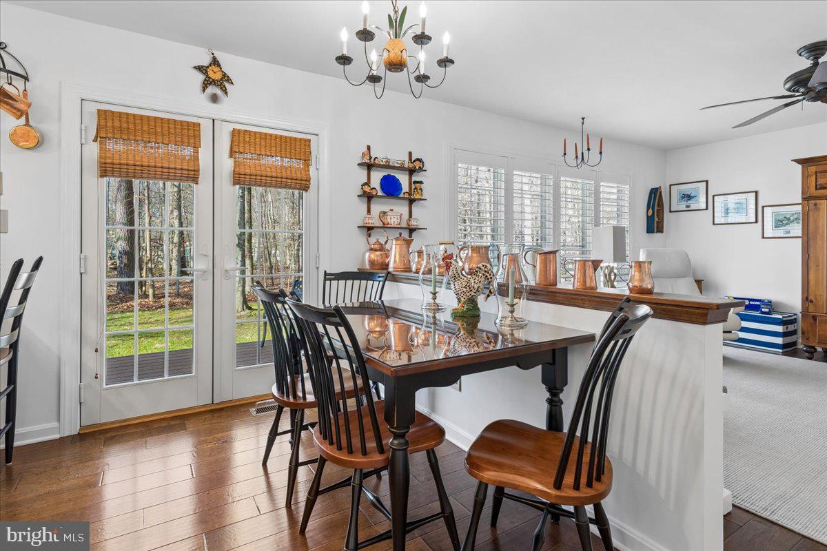 QUEEN ANNE WOODS - Residential