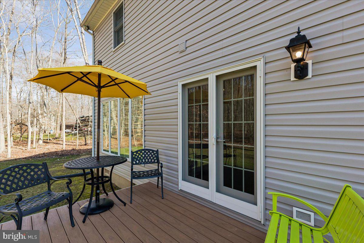 QUEEN ANNE WOODS - Residential