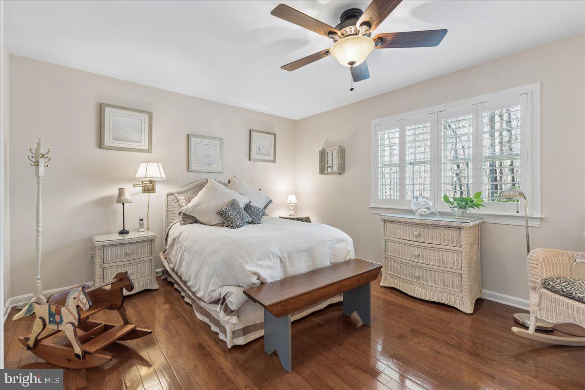 QUEEN ANNE WOODS - Residential