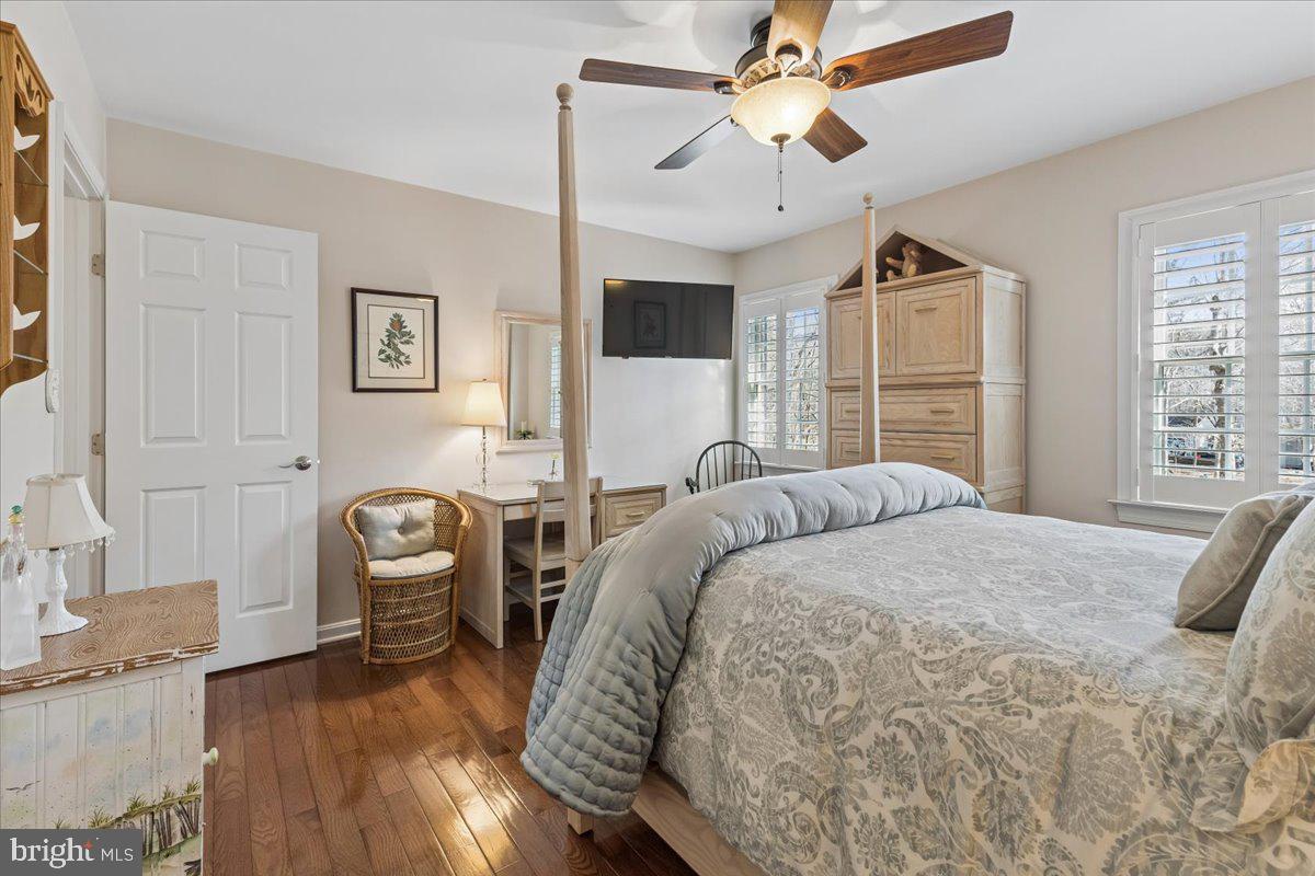 QUEEN ANNE WOODS - Residential