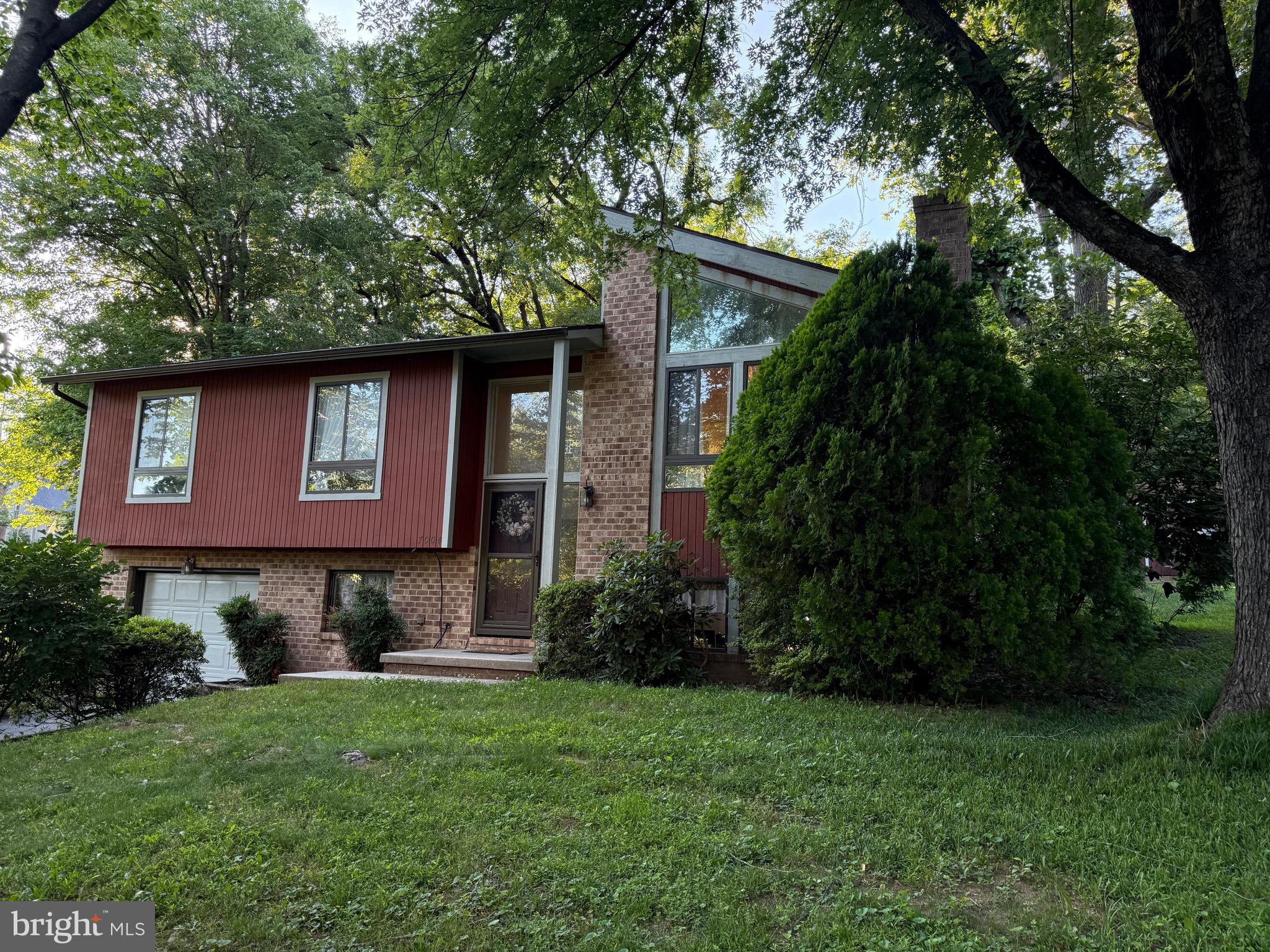 7004 FOX CHASE ROAD