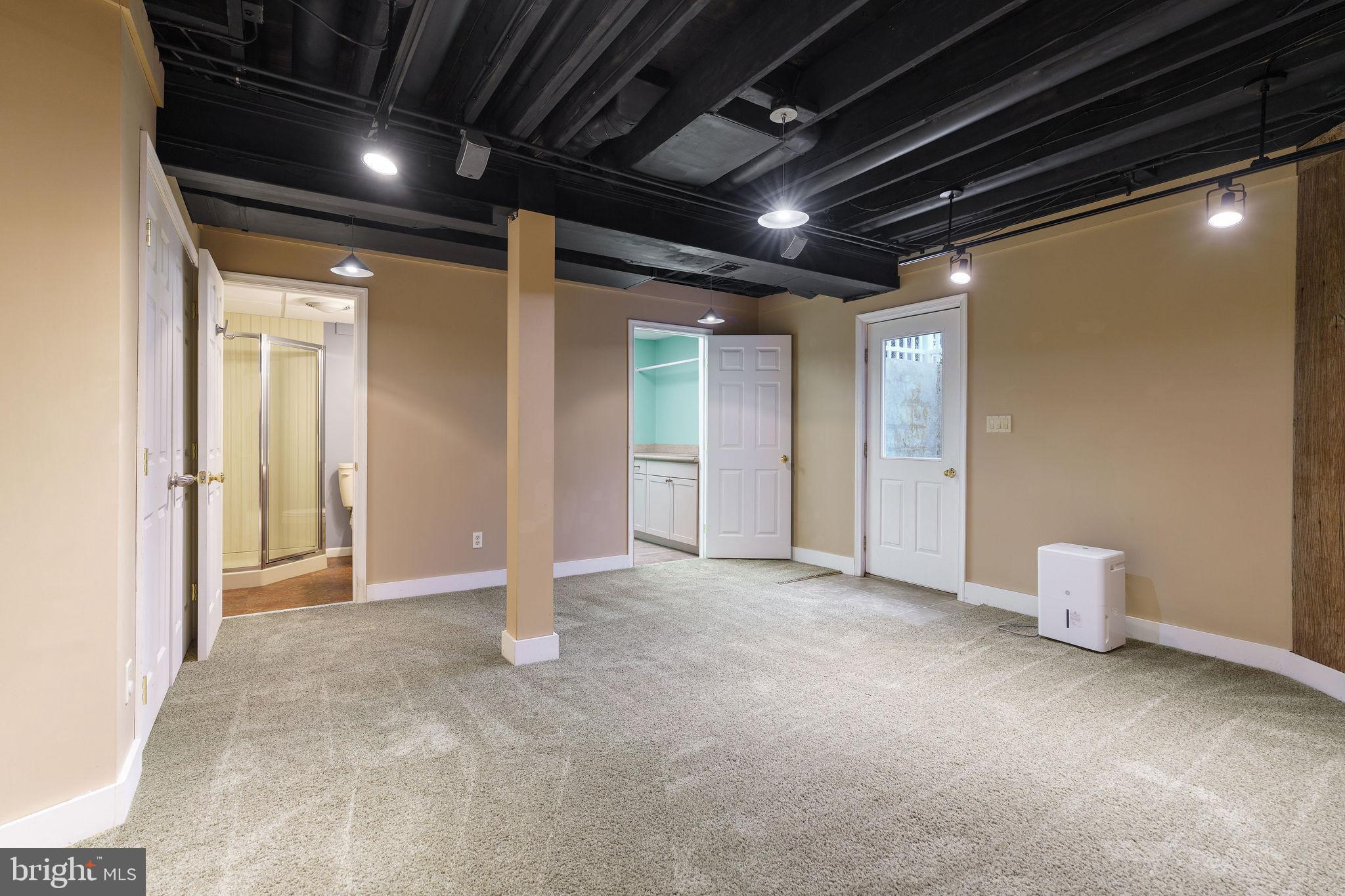 ASHLAND - Residential