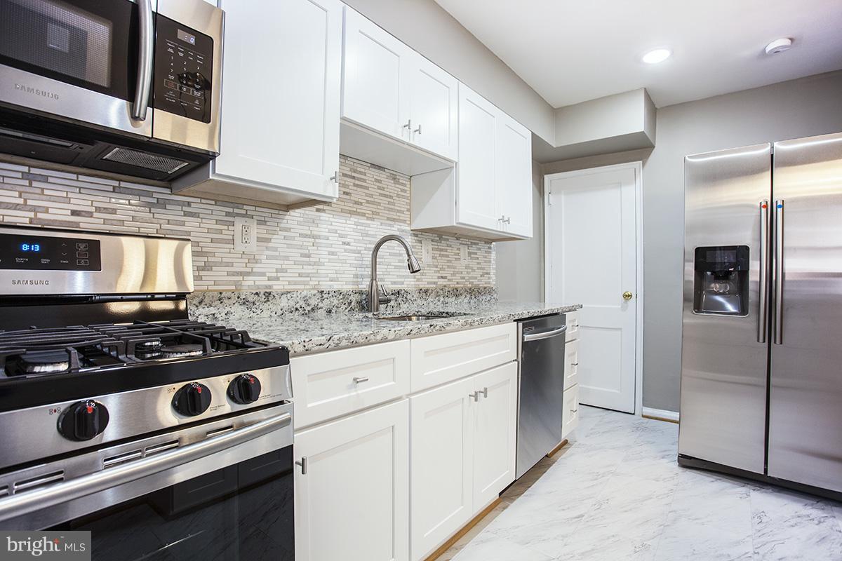 WESTSHIRE - Residential Lease