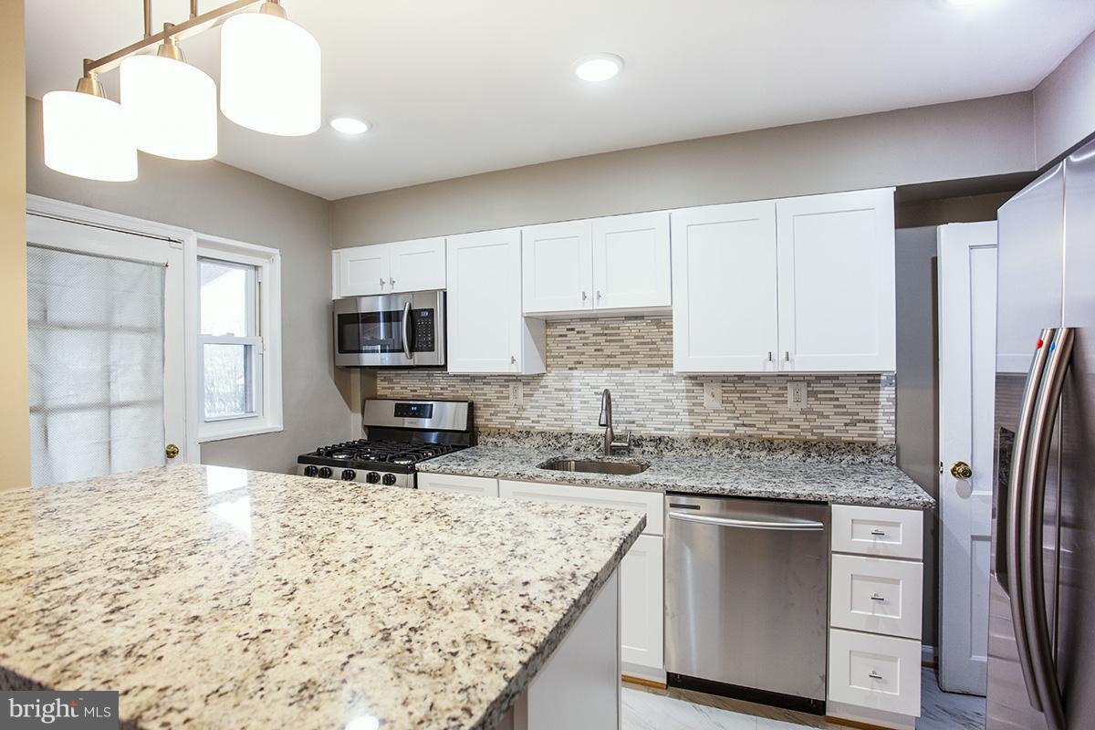 WESTSHIRE - Residential Lease