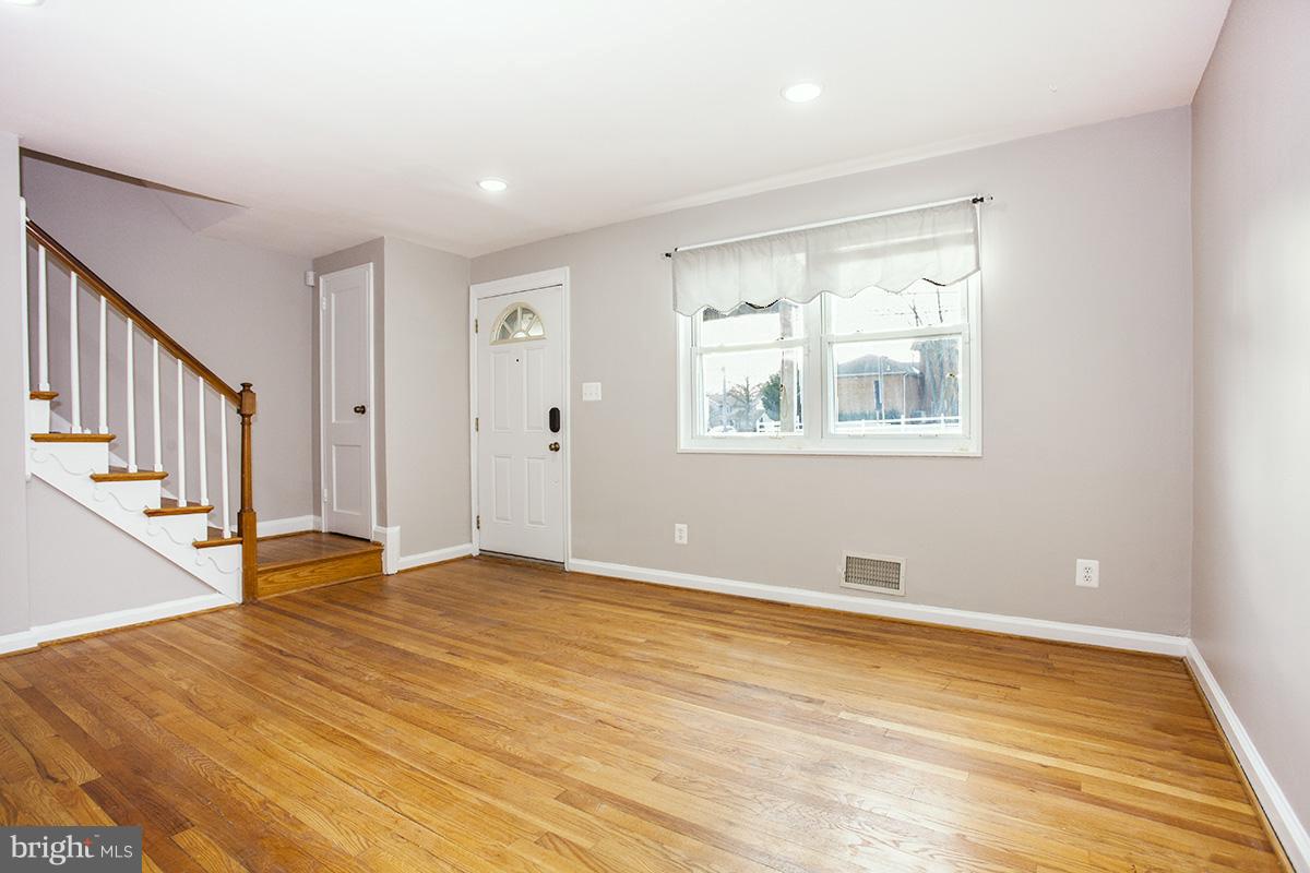 WESTSHIRE - Residential Lease