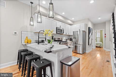 Townhouse For Rent - 2219 E Chase Street<br/> BALTIMORE, MD 21213