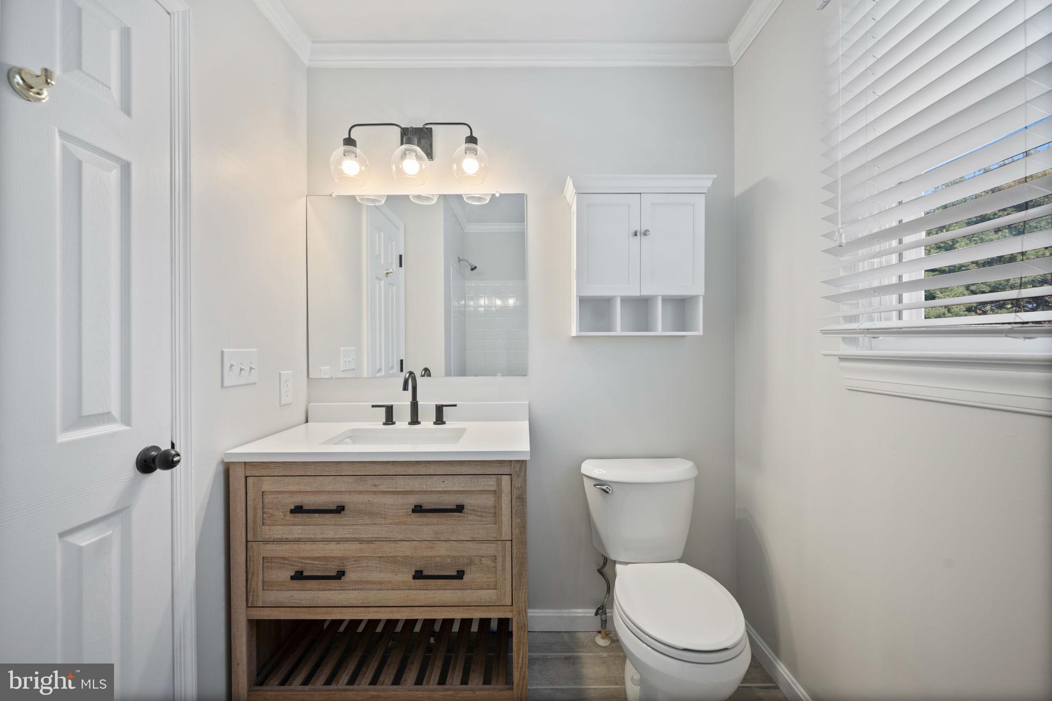 VILLAGE GATE - Residential