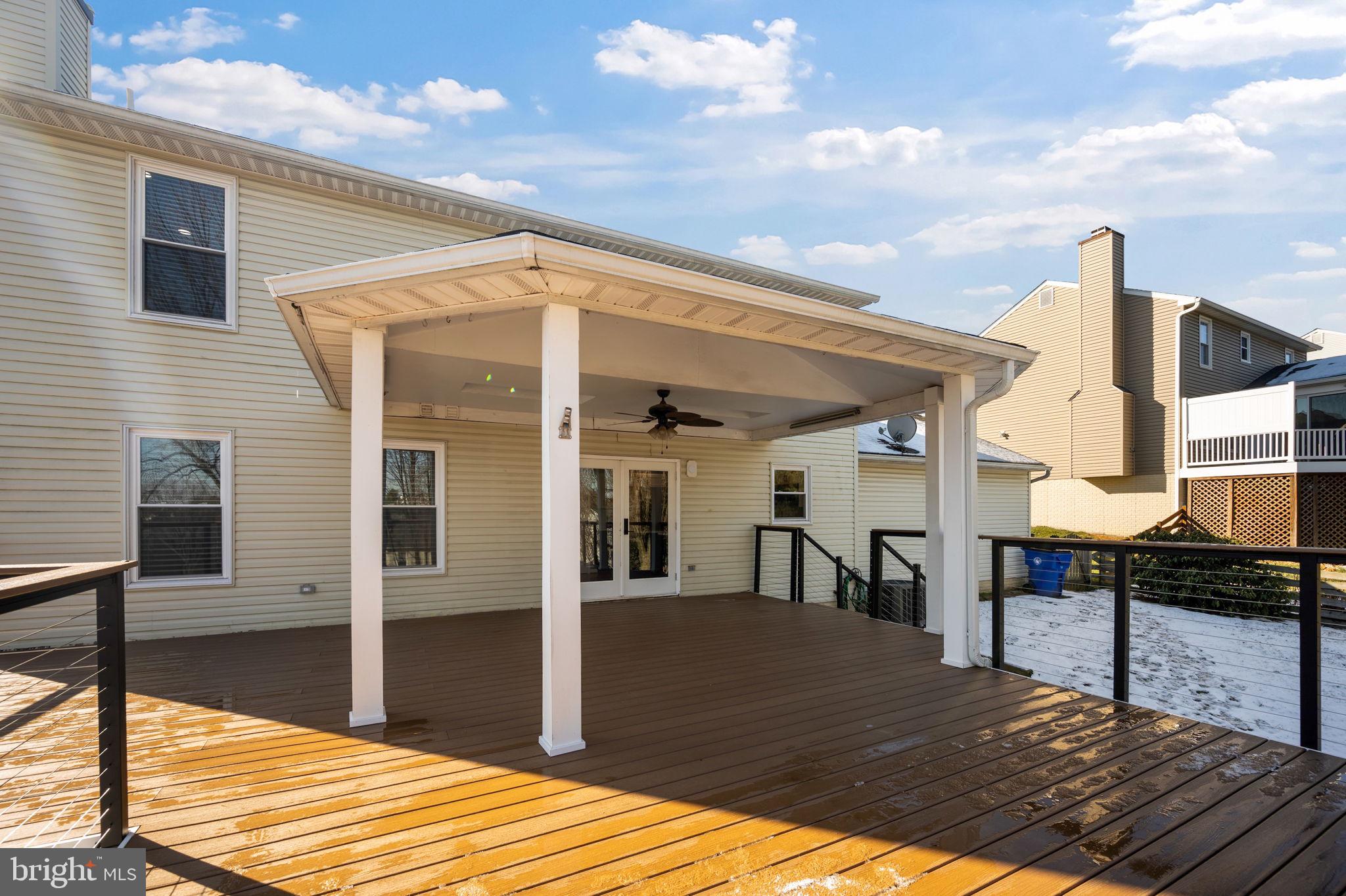 VILLAGE GATE - Residential