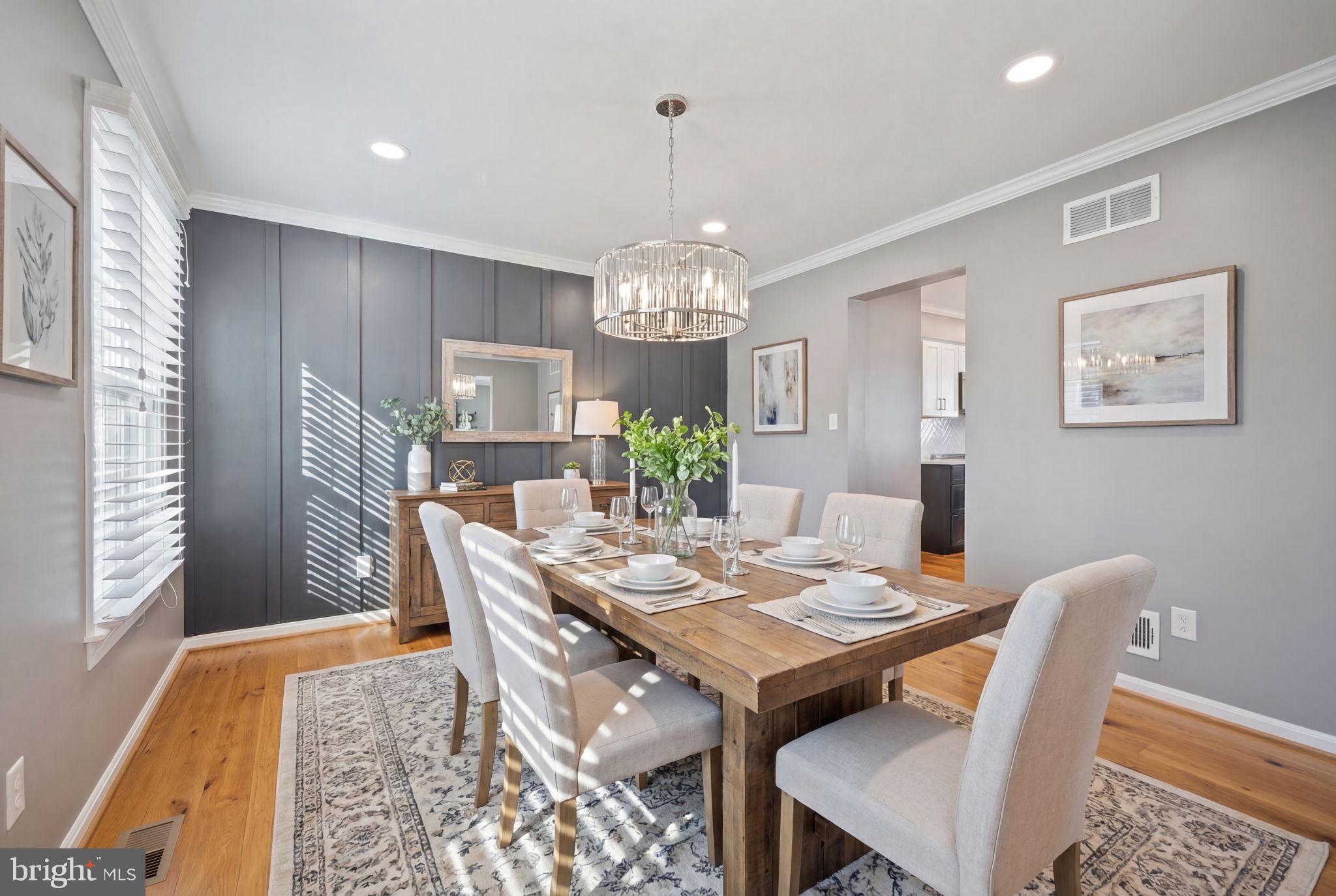 VILLAGE GATE - Residential