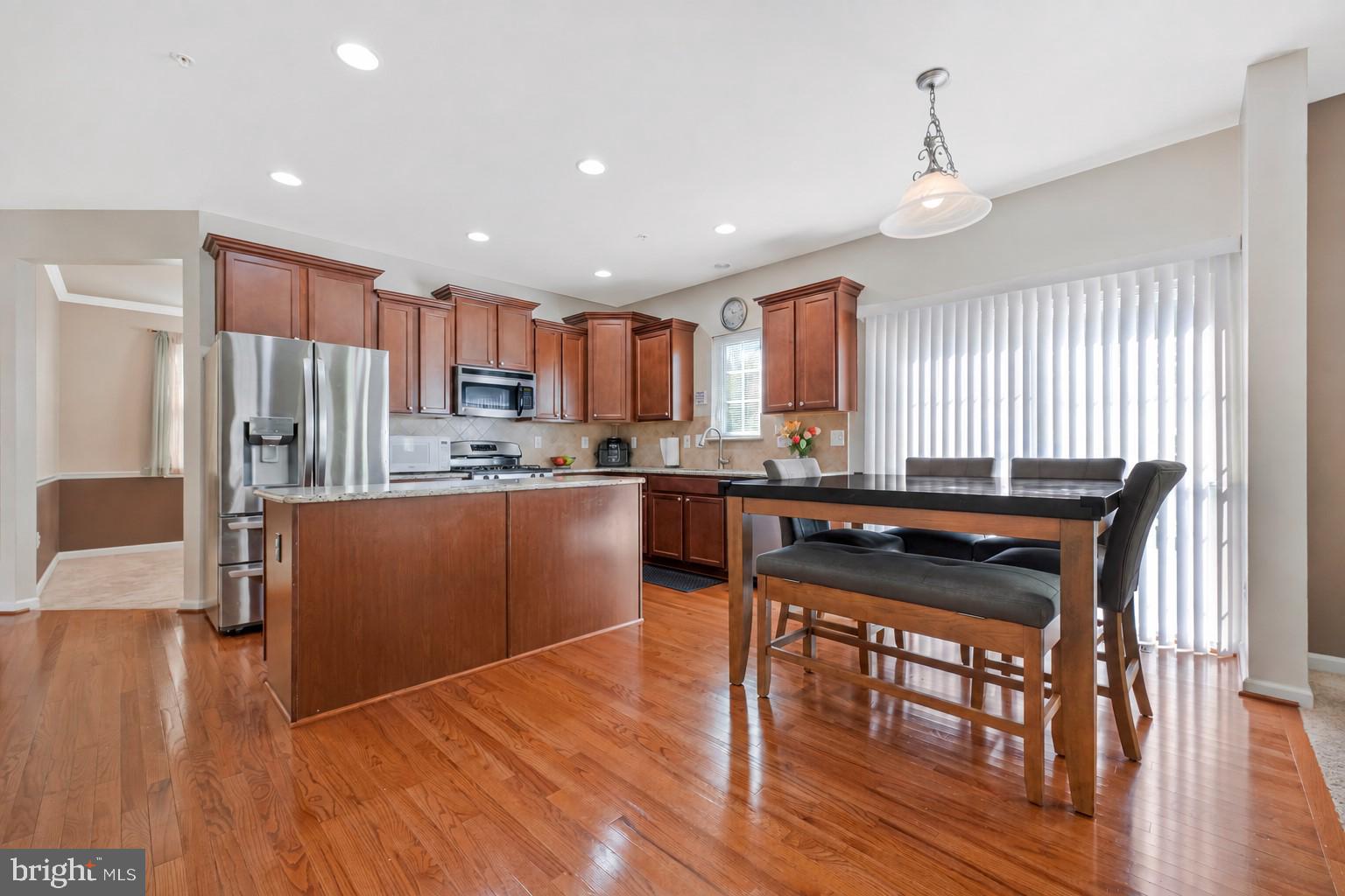 10437 SILVERVINE COURT
