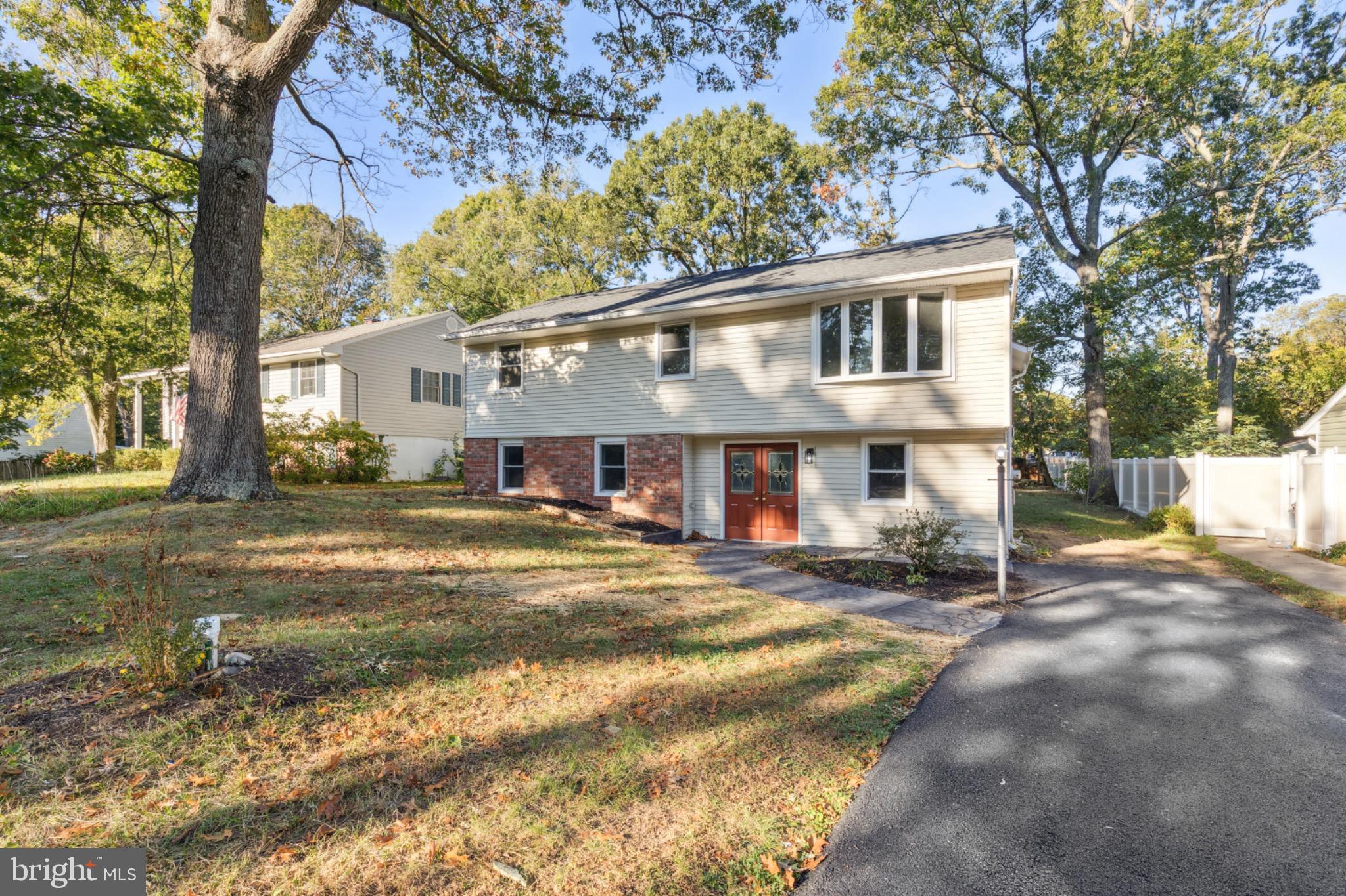 1168 ST GEORGE DRIVE
