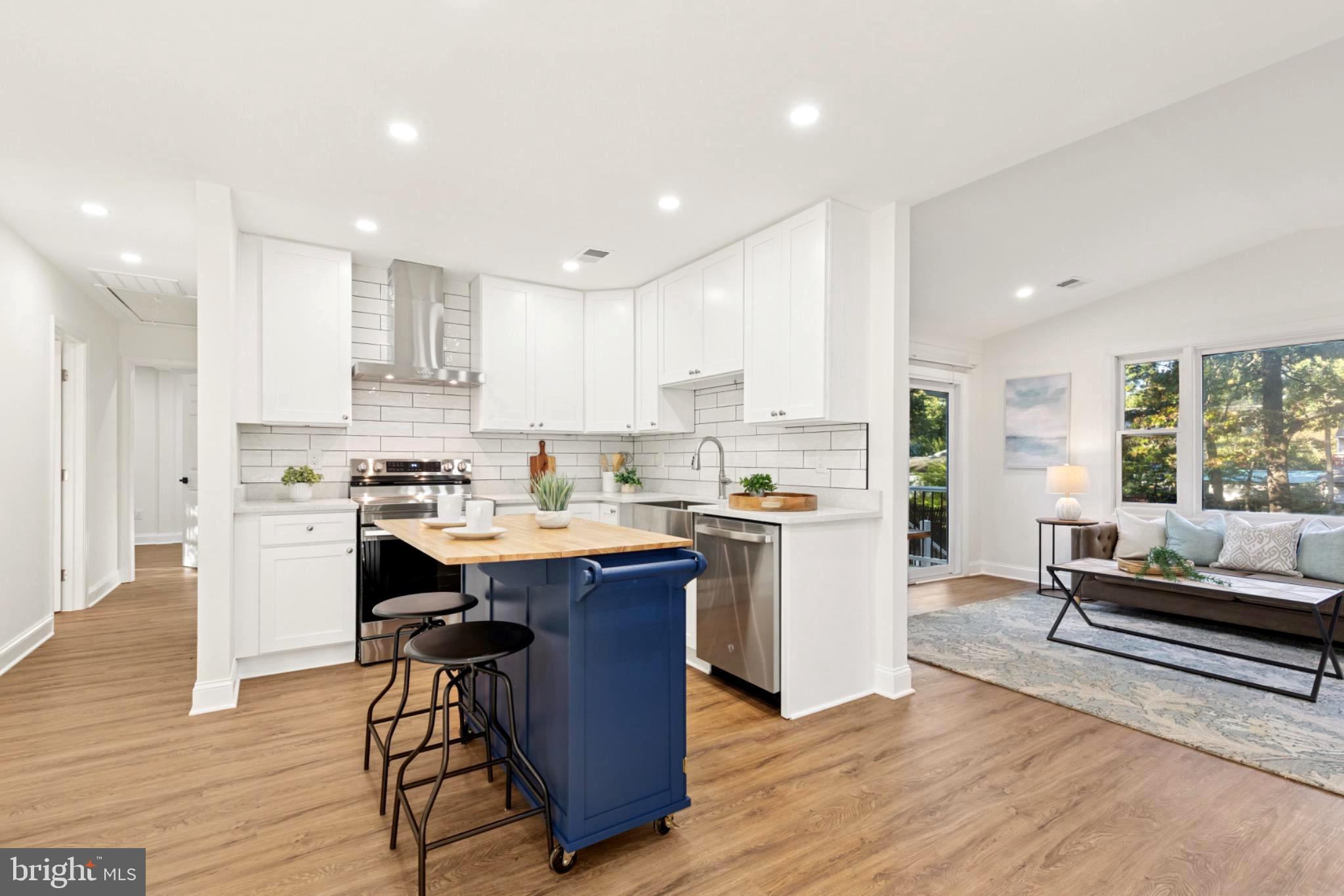 1168 ST GEORGE DRIVE