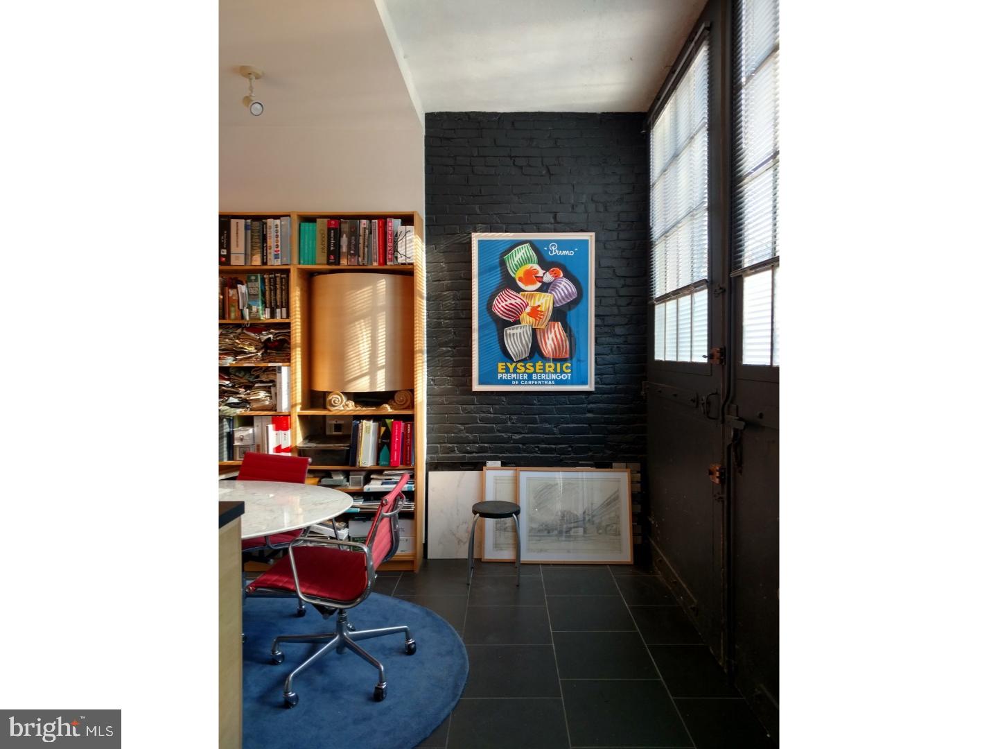 UNIVERSITY CITY - Residential