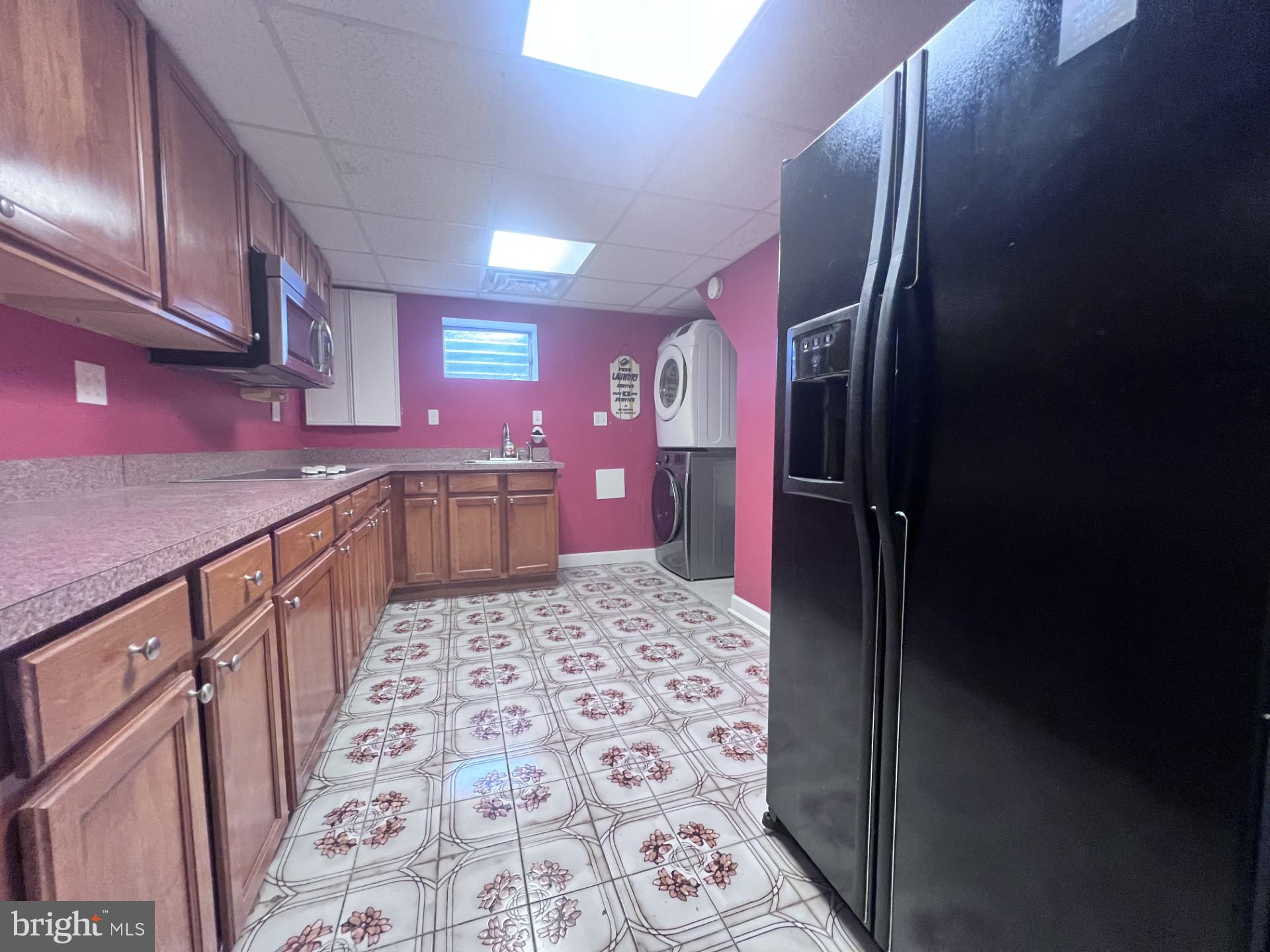 COLLEGE PARK WOODS - Residential Lease